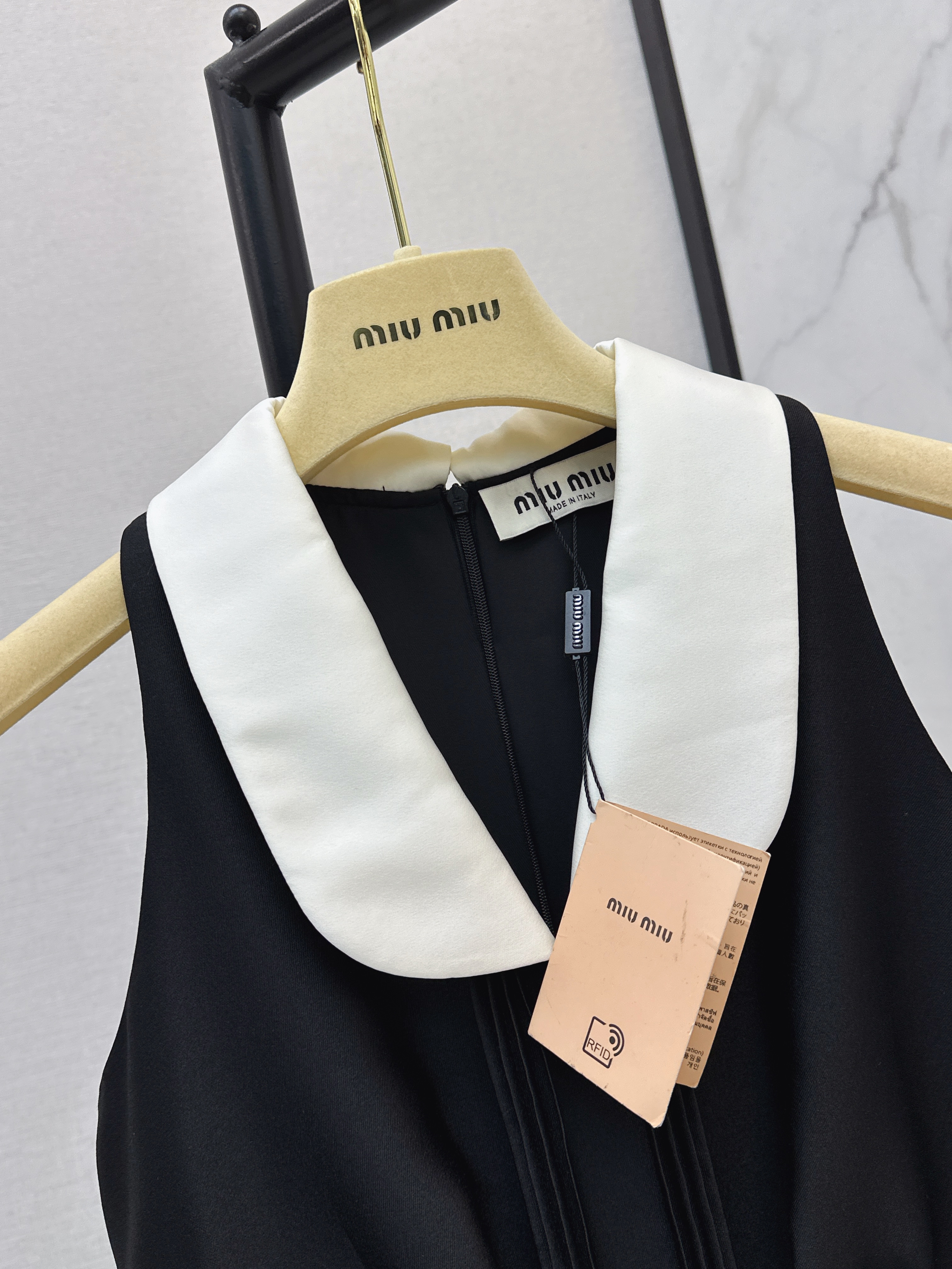 Miu 26ss sleeveless dress