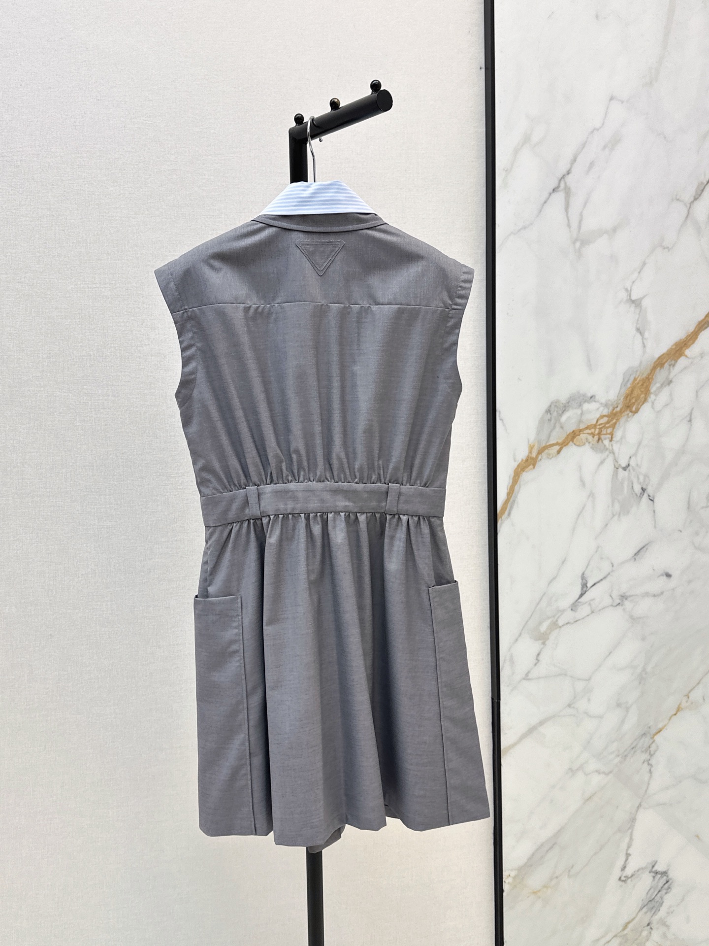 Pra 26ss  sleeveless belted dress