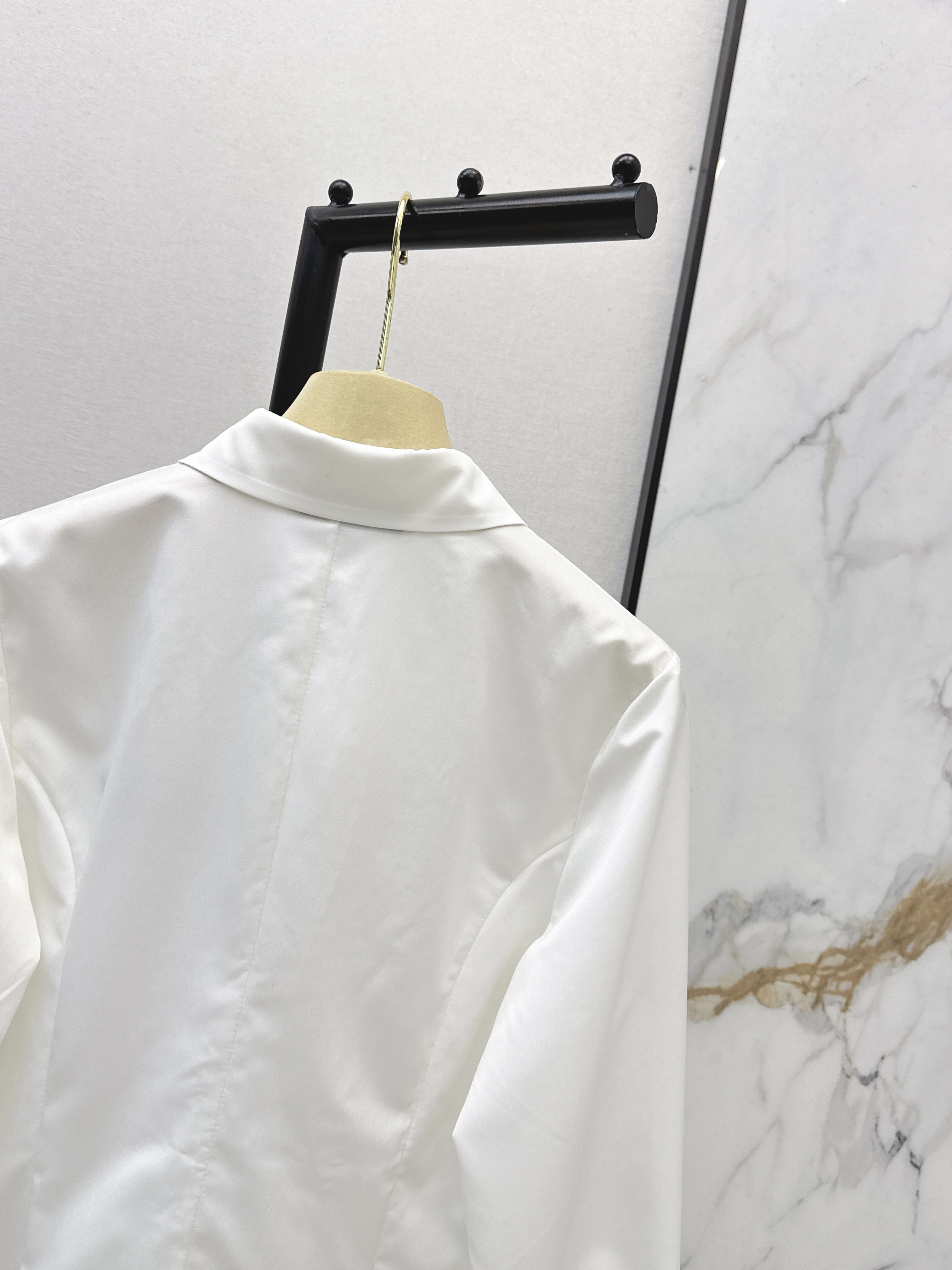 Miu 26ss lace contract shirts