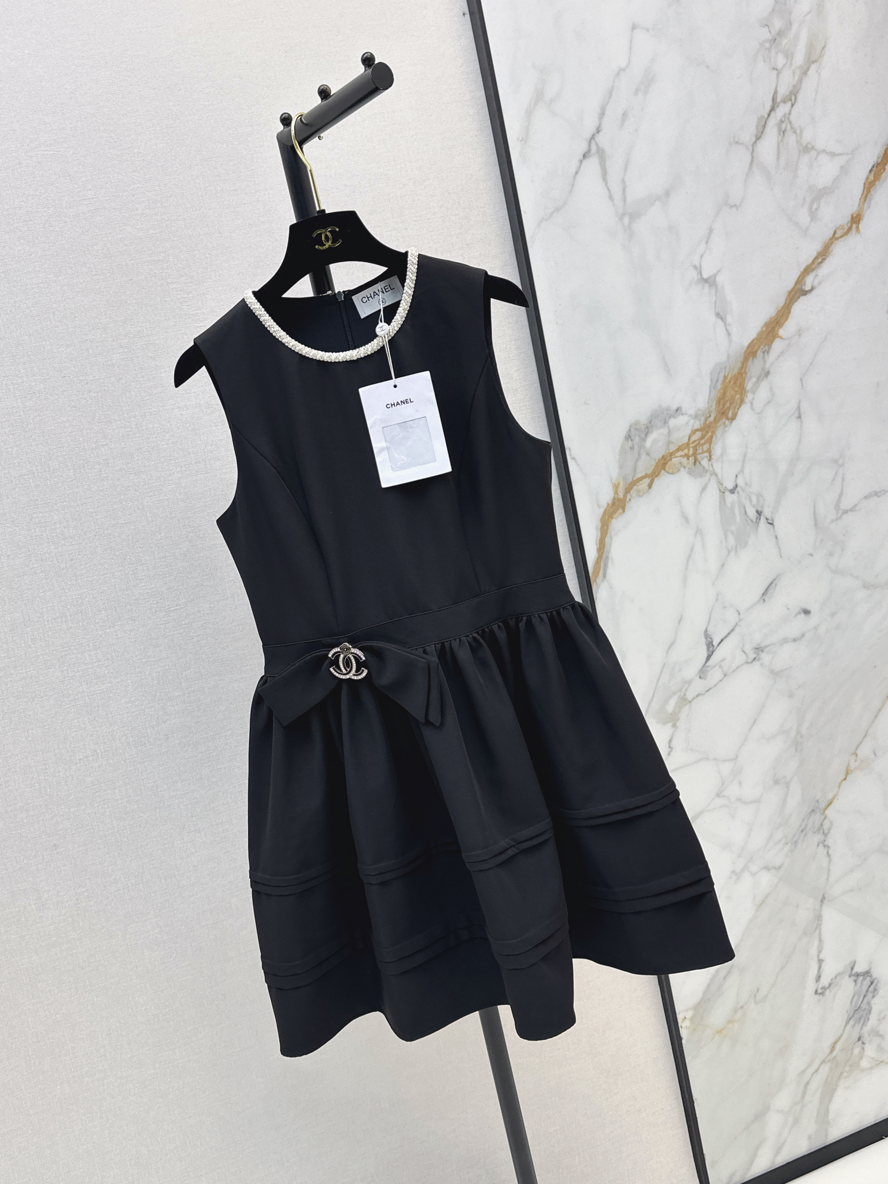 Chan 26ss sleeveless beading dress