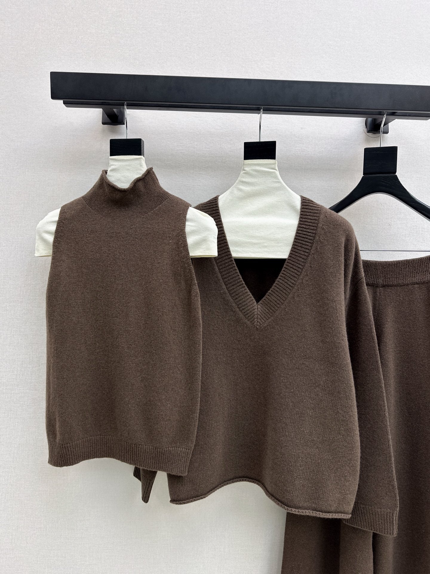 Brun 25fw knit suit sleeveless vest+sweater+pants set