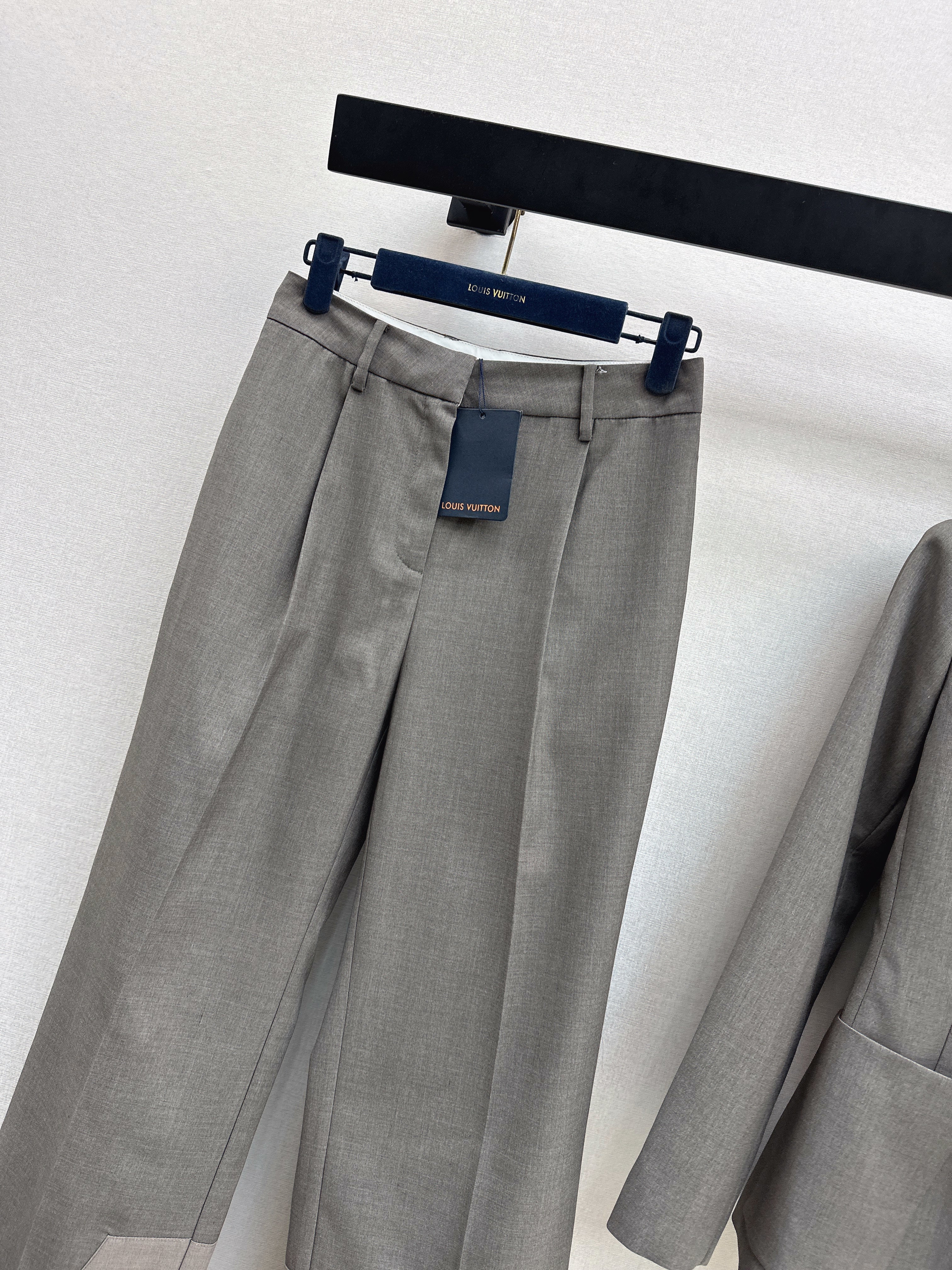 Louis 26ss suit pants