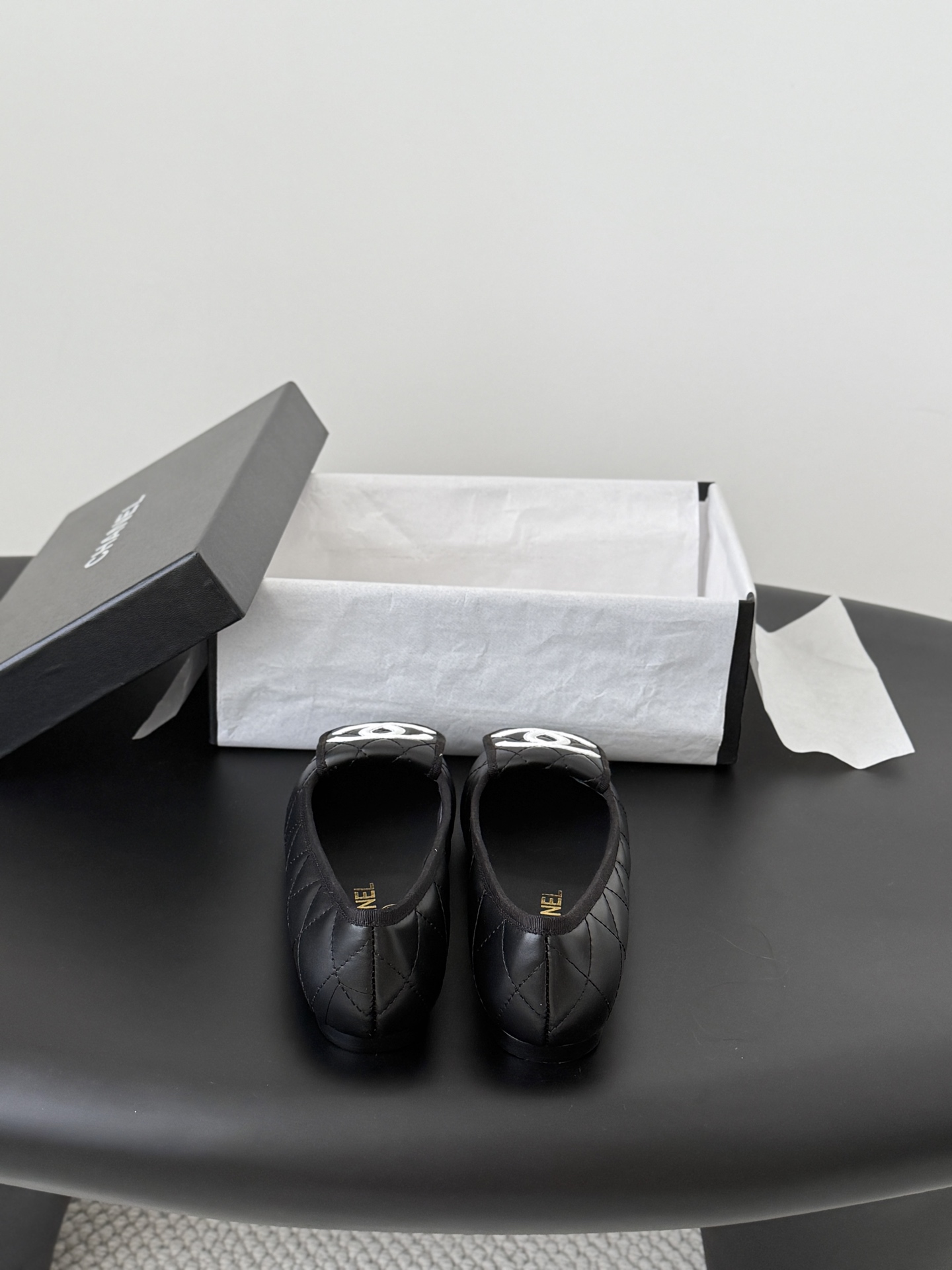 Chan 26C ballet flats