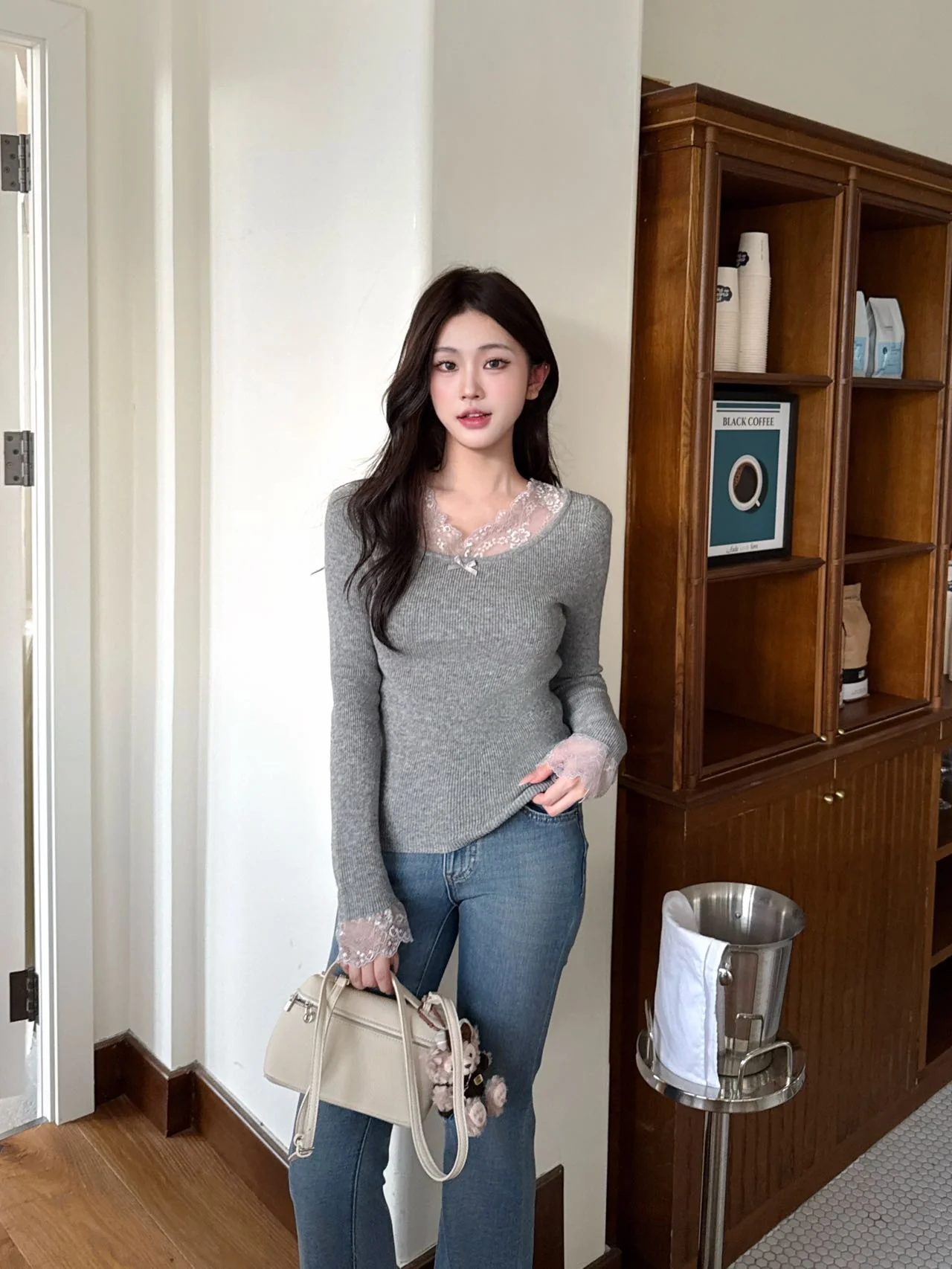 Miu 25fw lace base layer