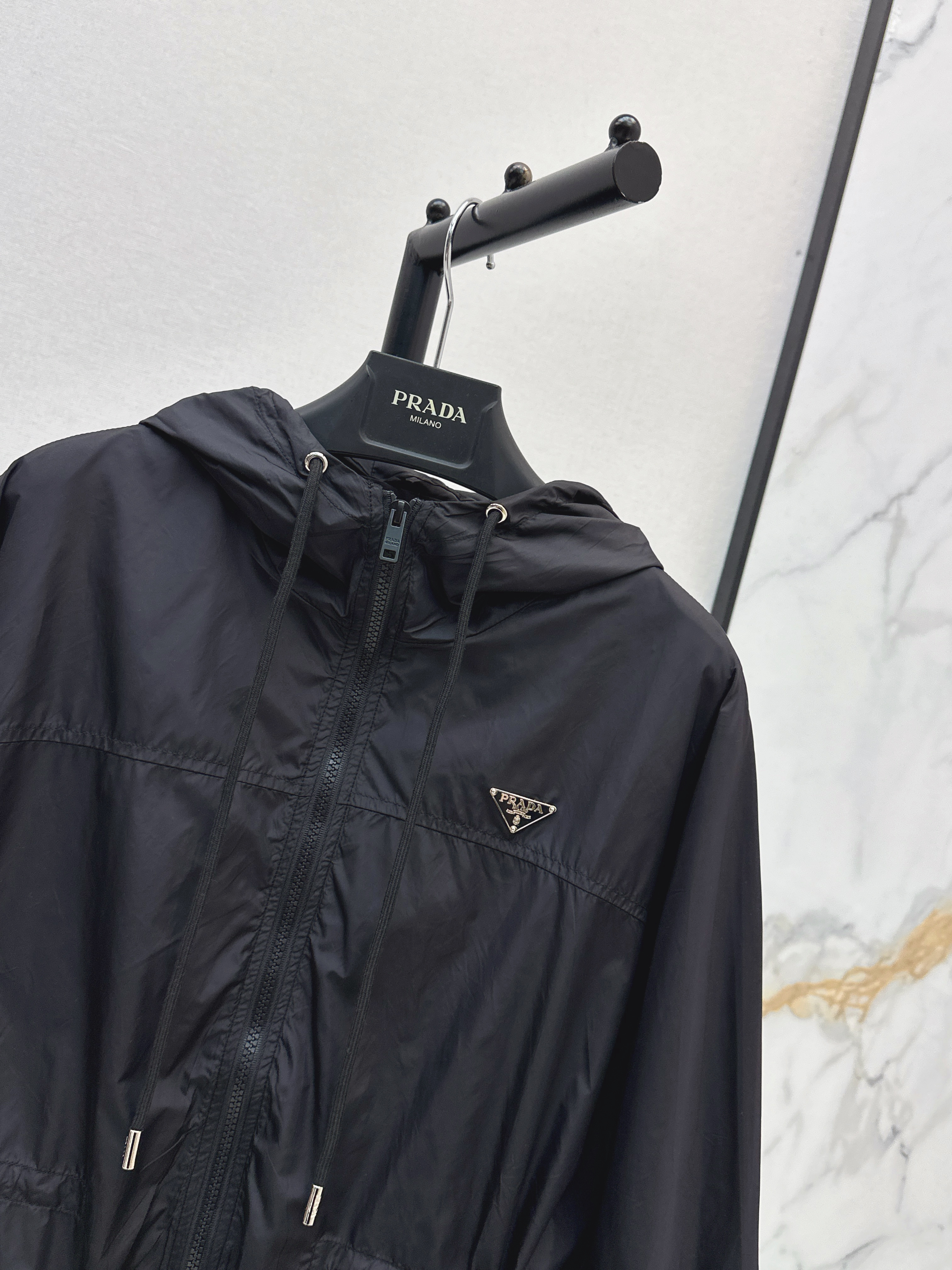 Pra 26SS Hooded Windbreaker Jacket