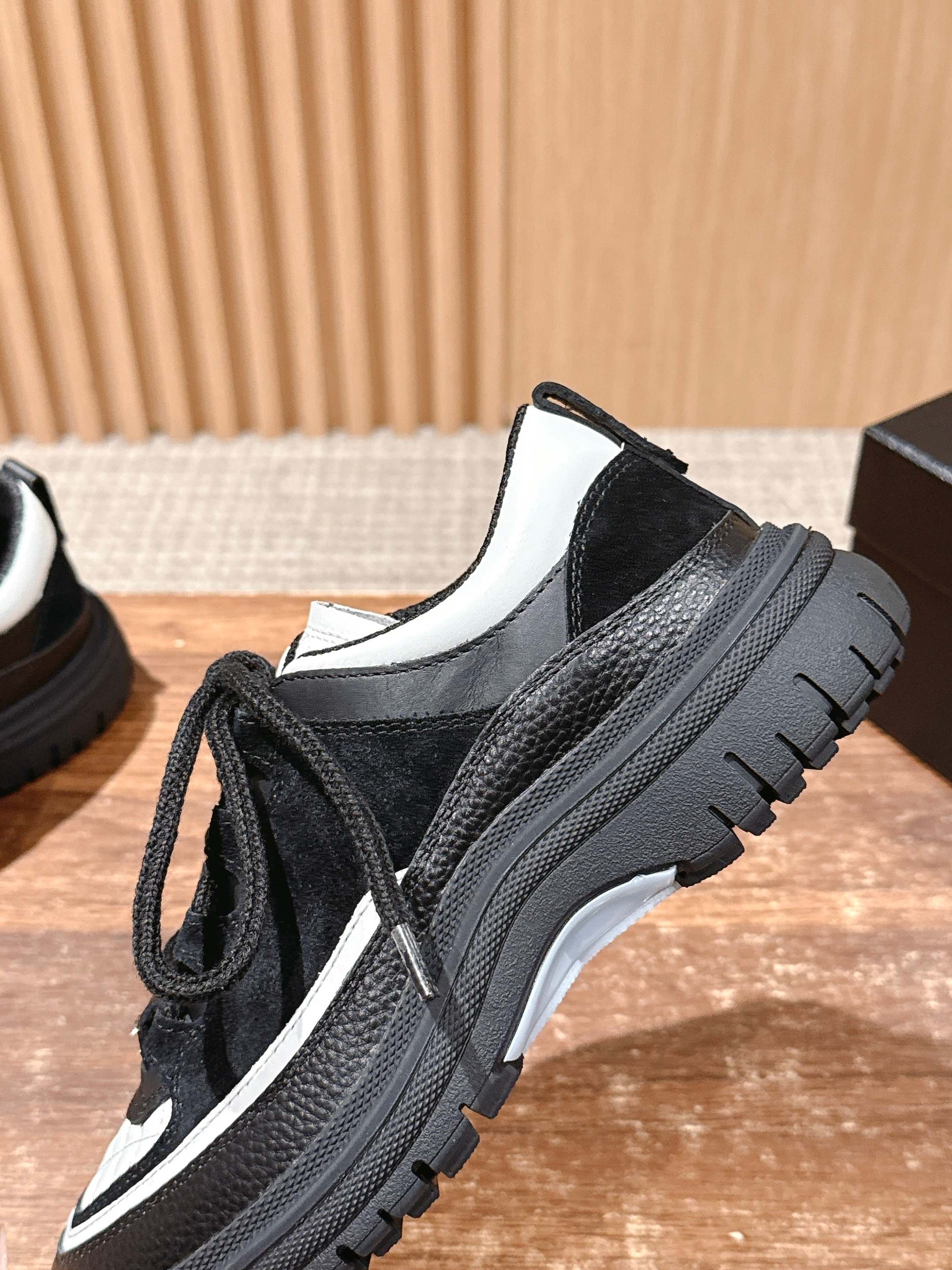 Chan 25fw sneaker