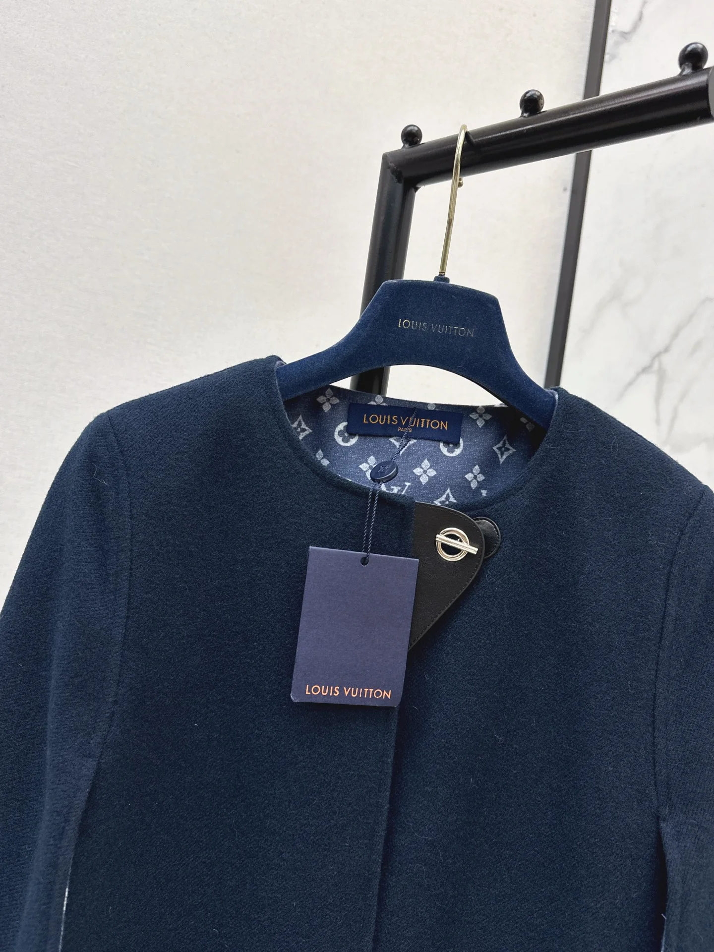 Louis 25fw cape coats