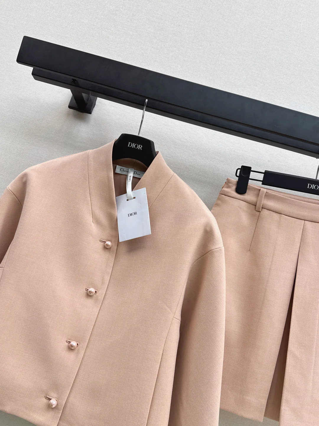 CD 25fw elegant jacket skirt set