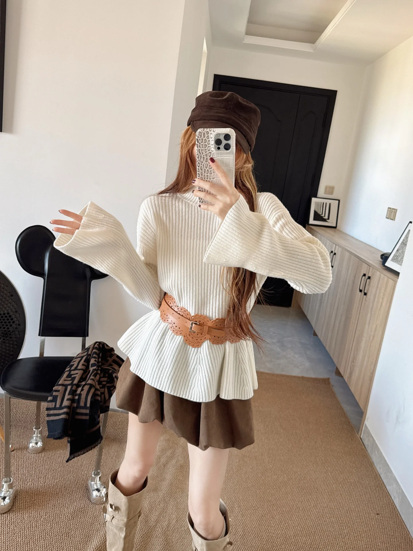 Max 26ss flare sleeve sweater with belted