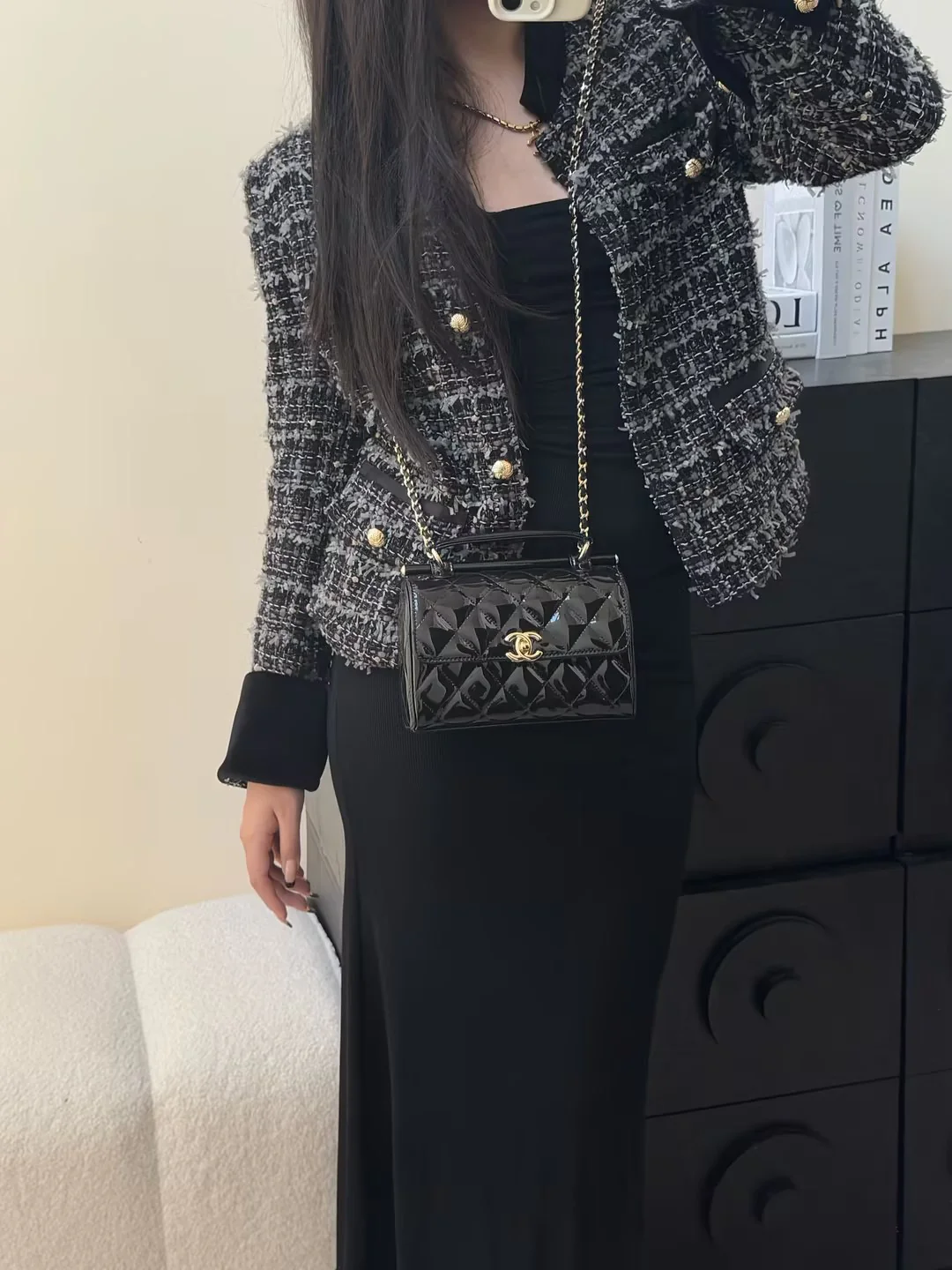 Chan 23K chain shoulder bag