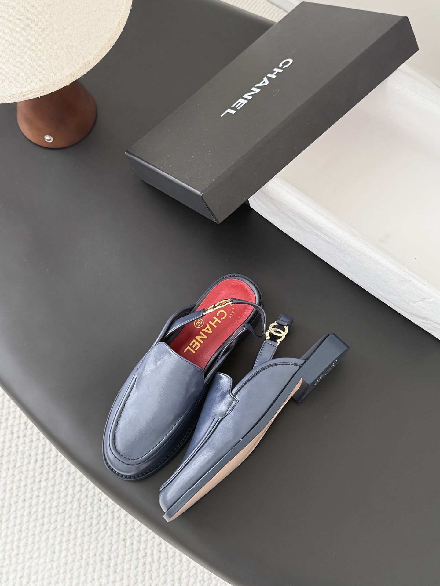 Chan 26ss slingblack loafers