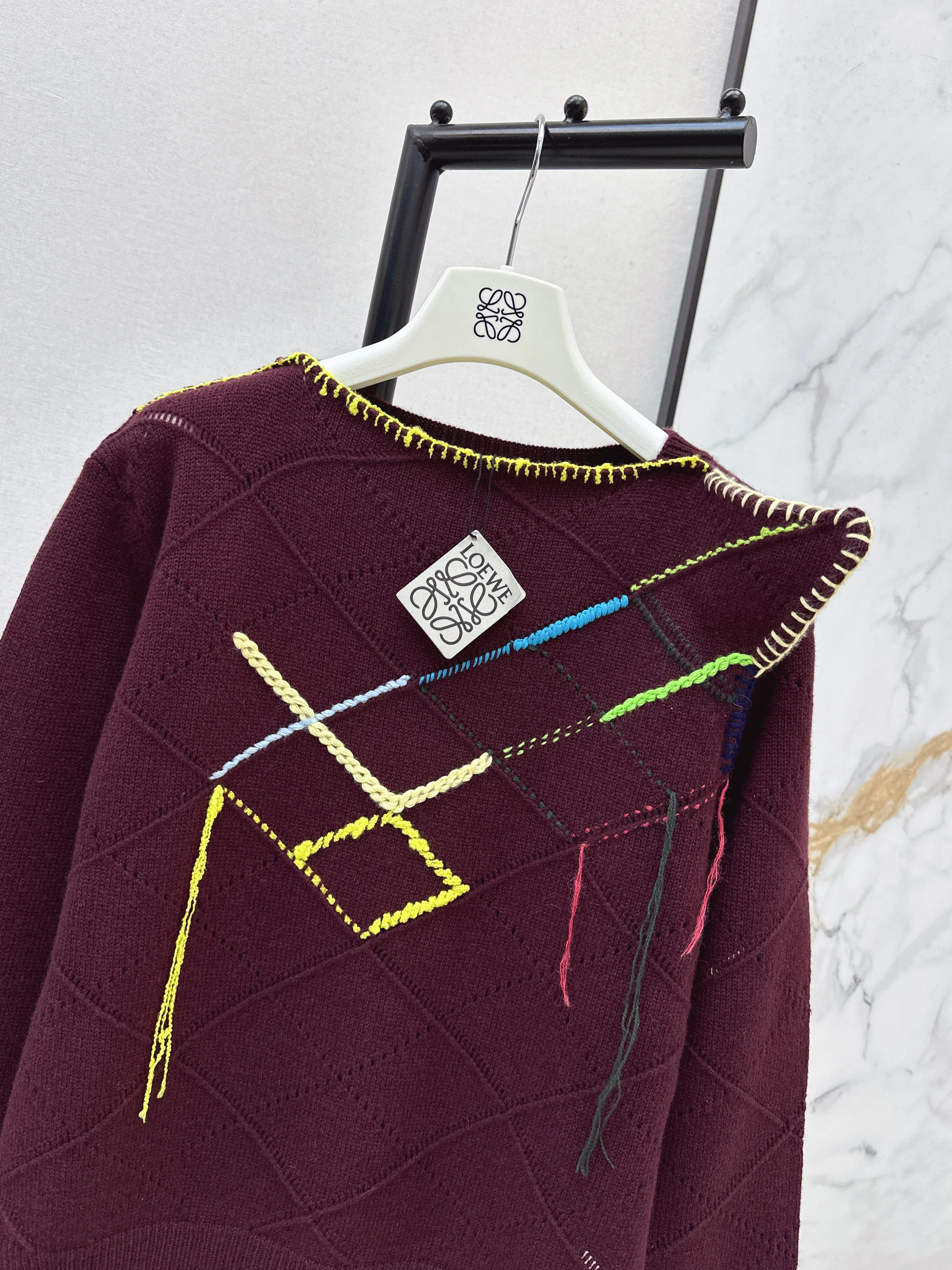 Loe 26ss contrast stitching sweaster