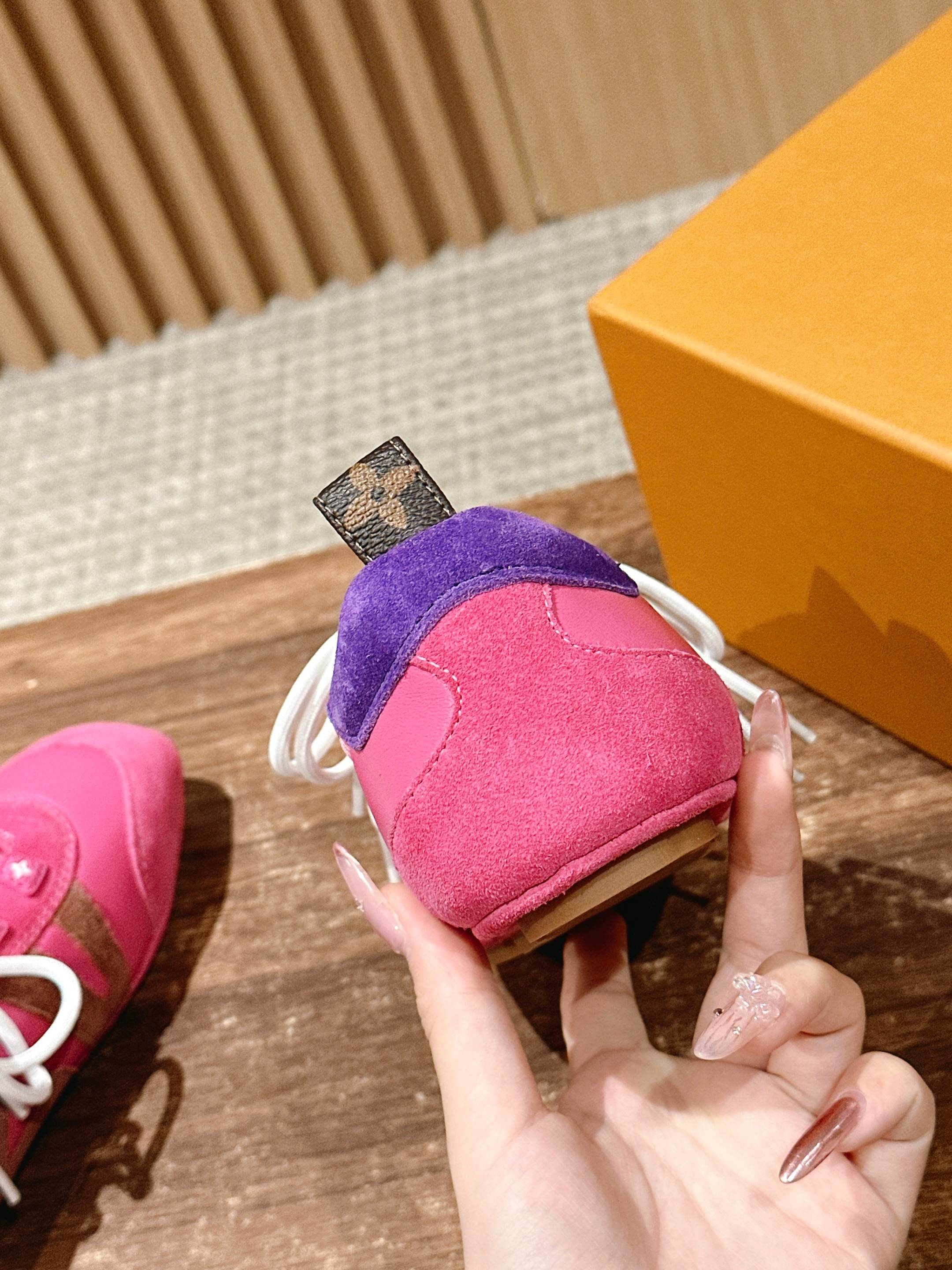 Loui 25fw sneaker
