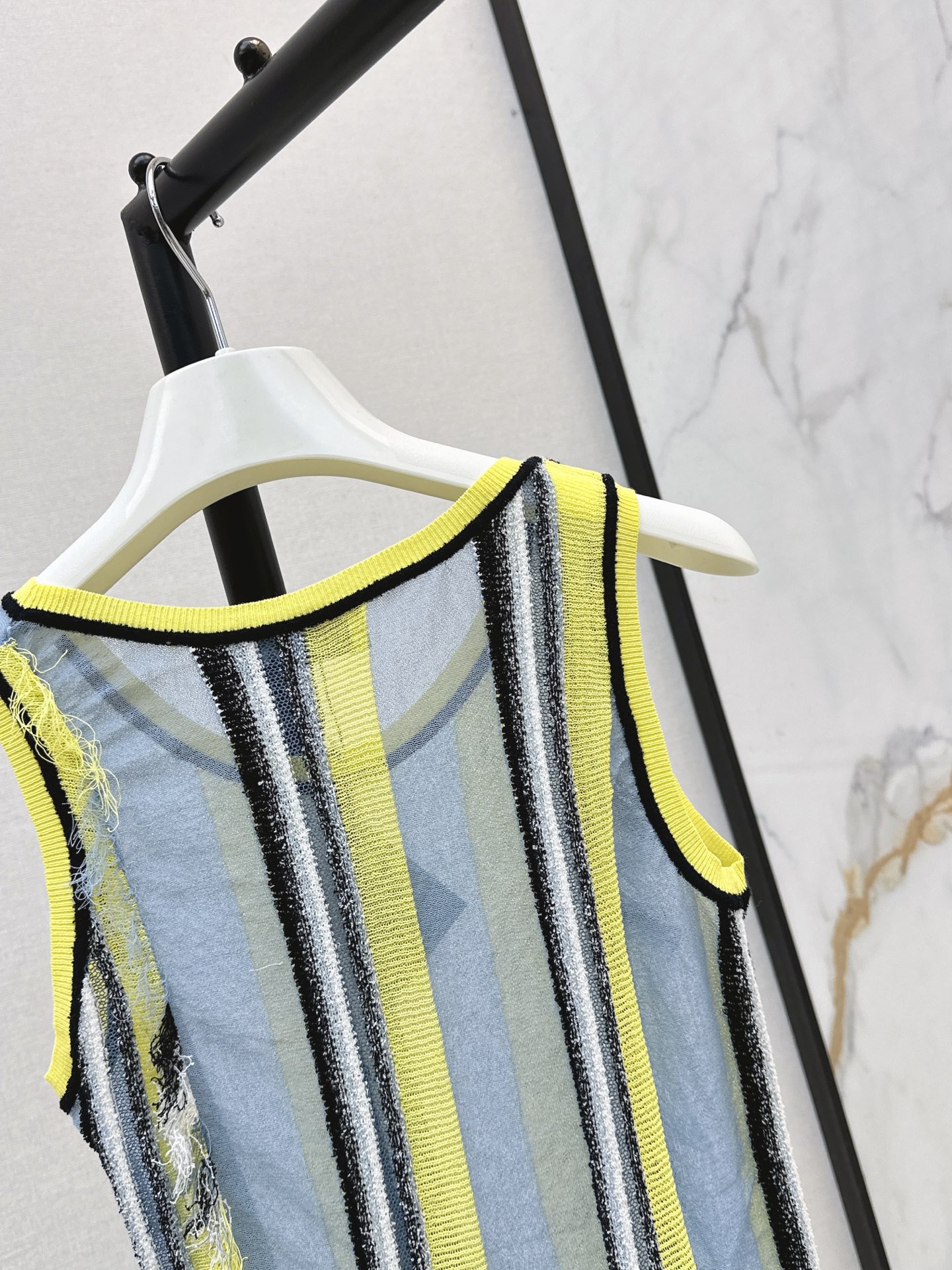 Loe 26ss stripe knit vest