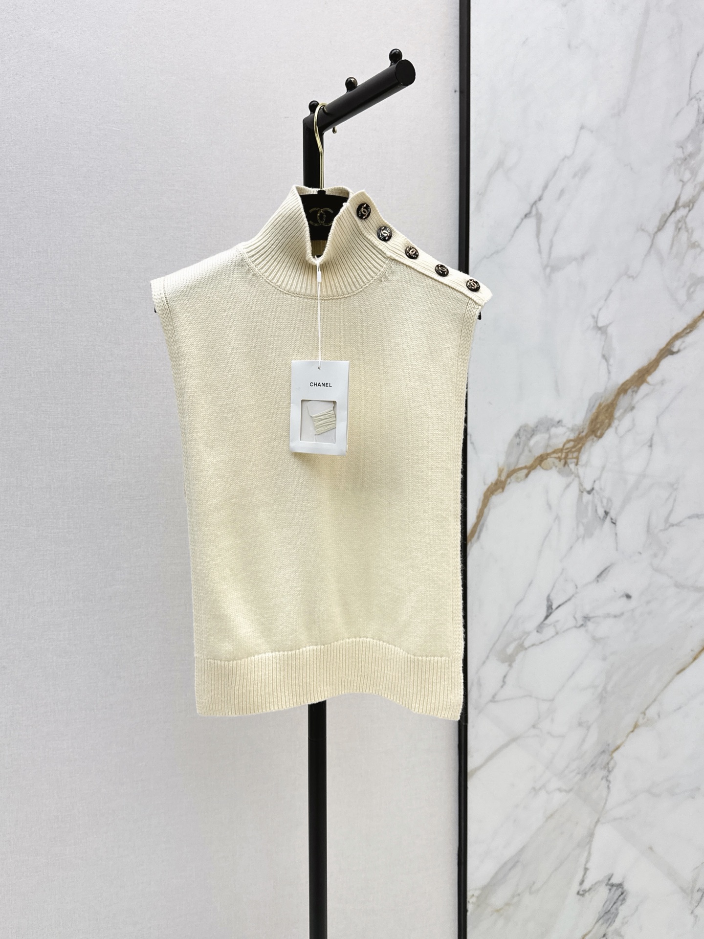 Chan 26ss high neck vest cape