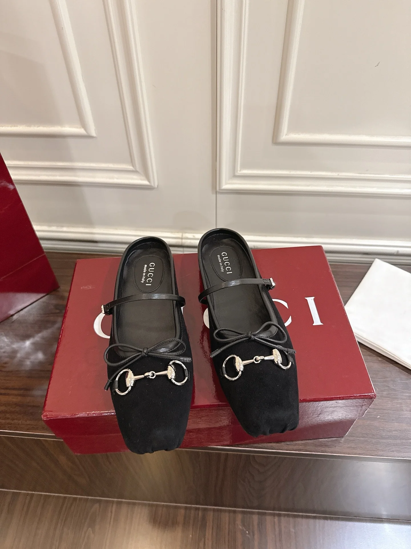 Guc 25fw mules