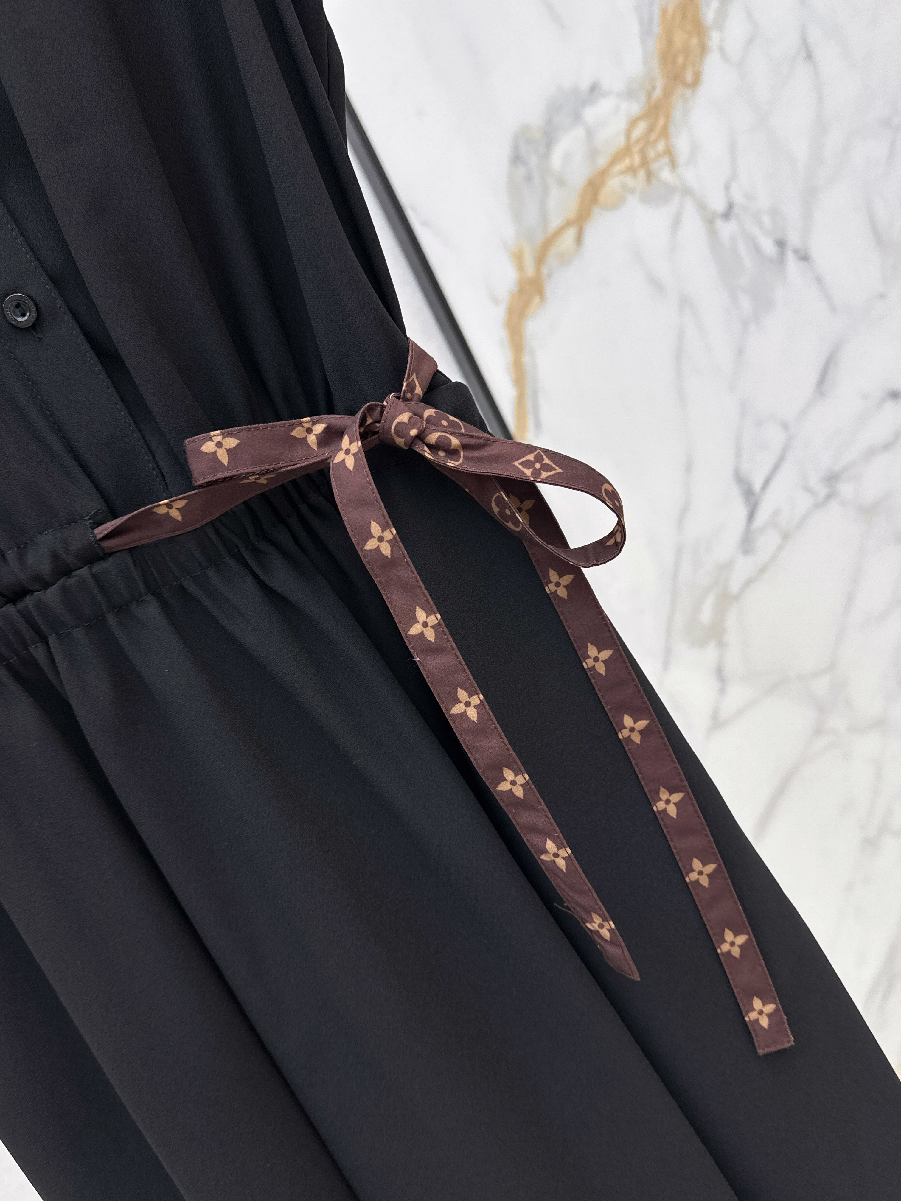Loui 26ss drawstring dress