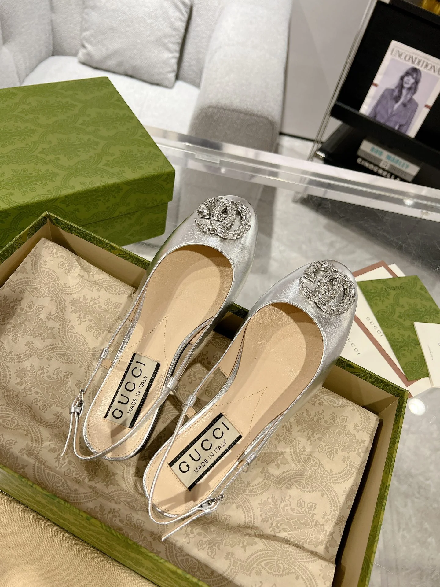 Gucc 25fw slingback flats with crystal diamond bling sandals