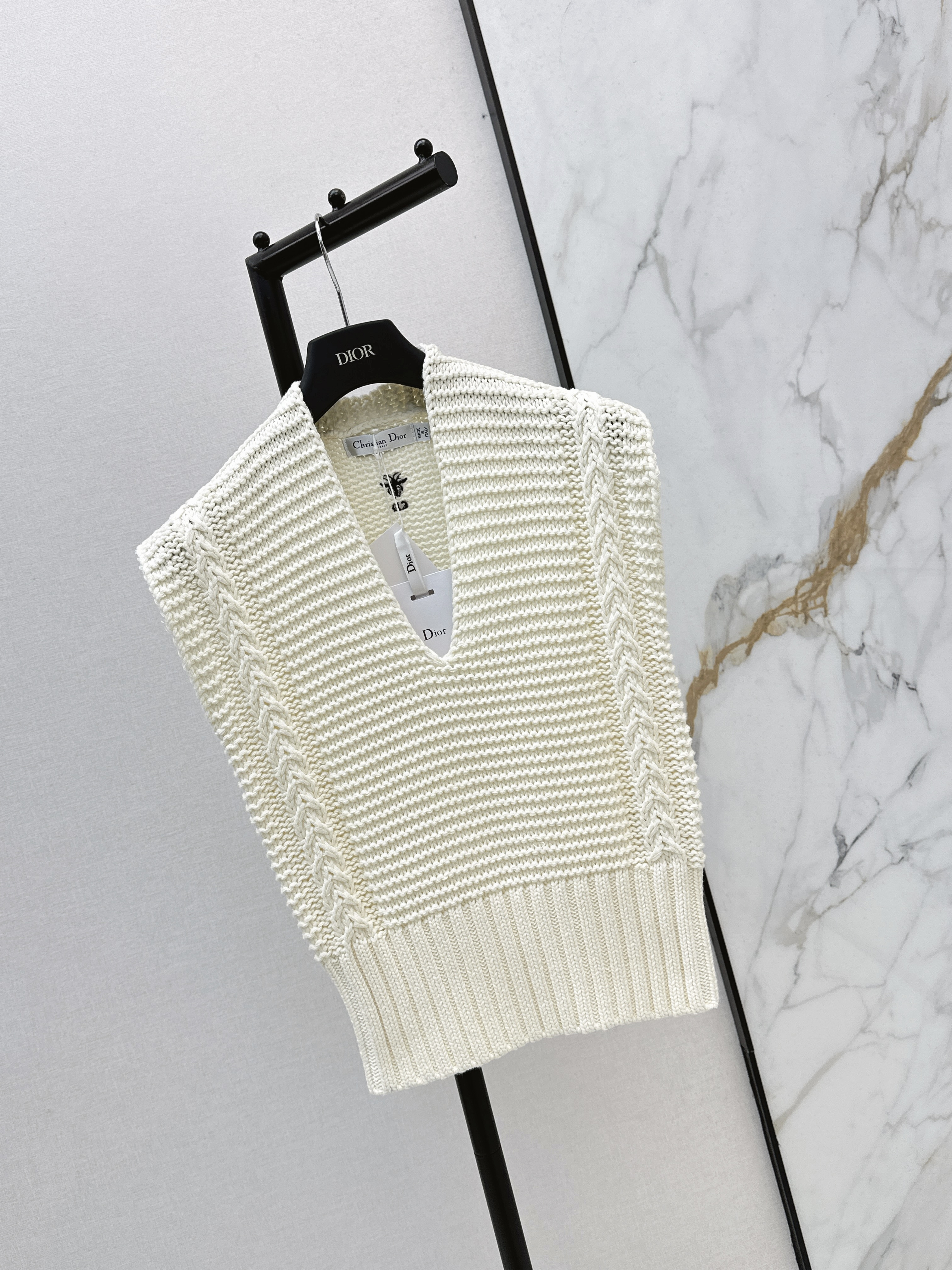 CD 26ss knit vest
