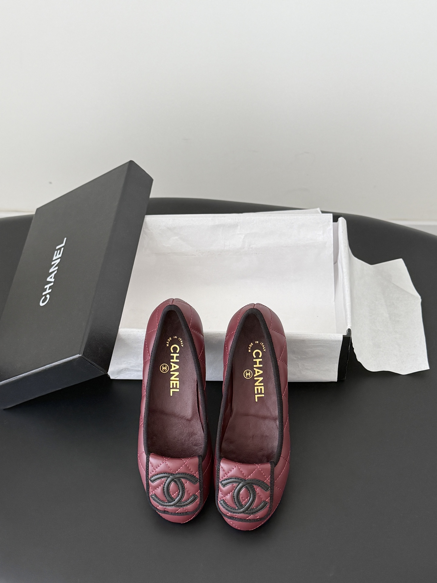 Chan 26C ballet flats