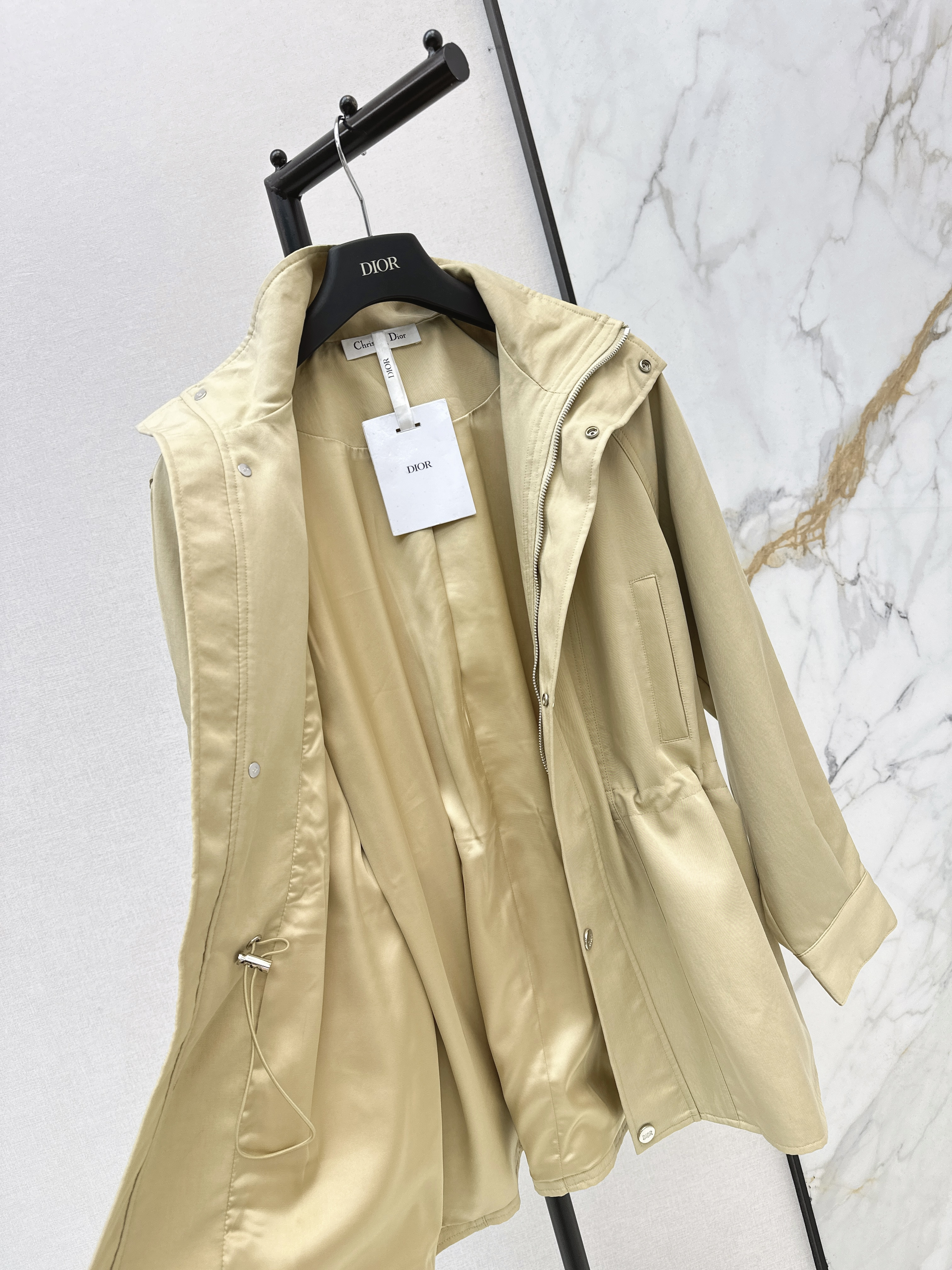 CD 26ss trench coat