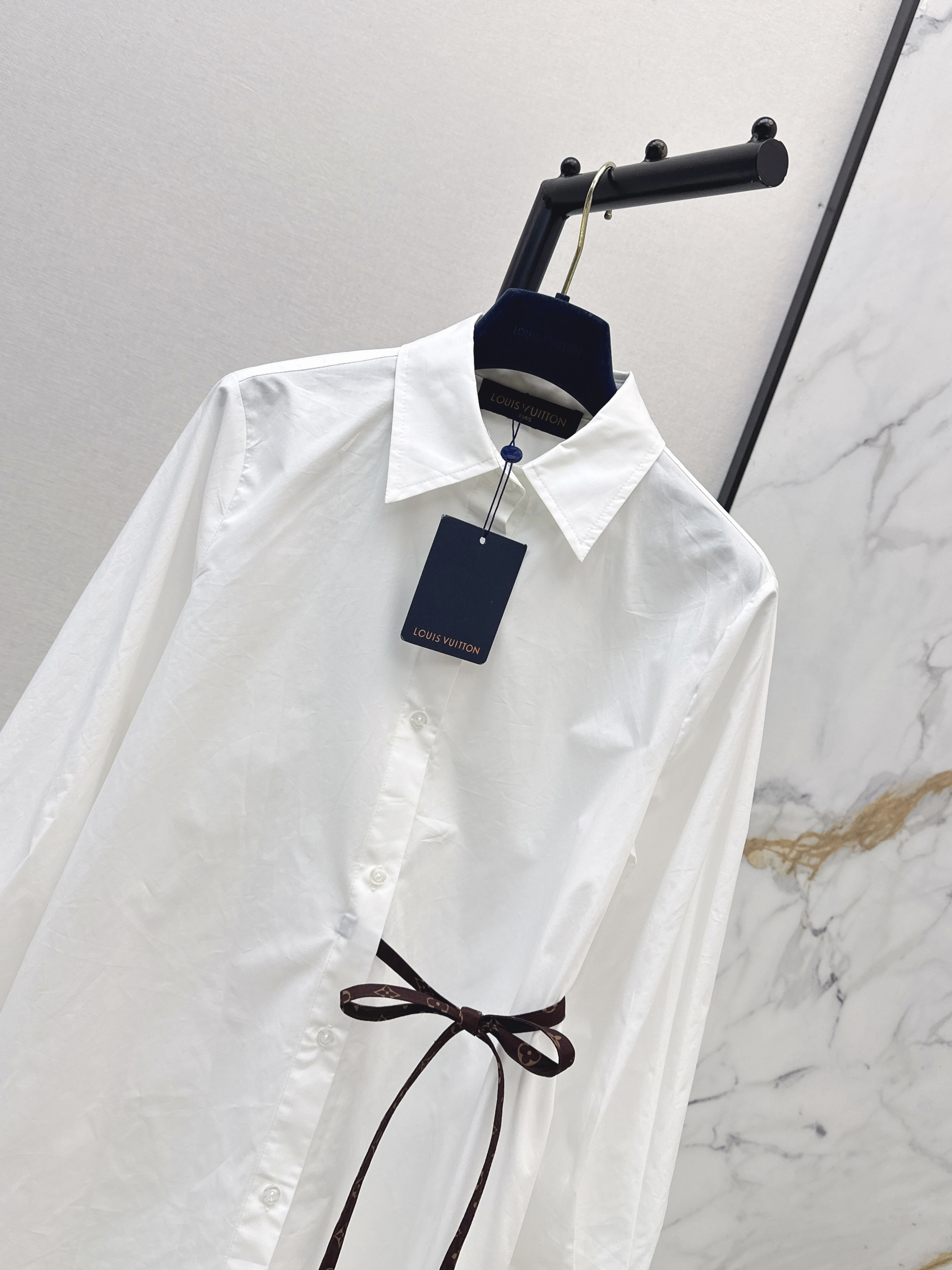 Loui 26ss side-tie shirt