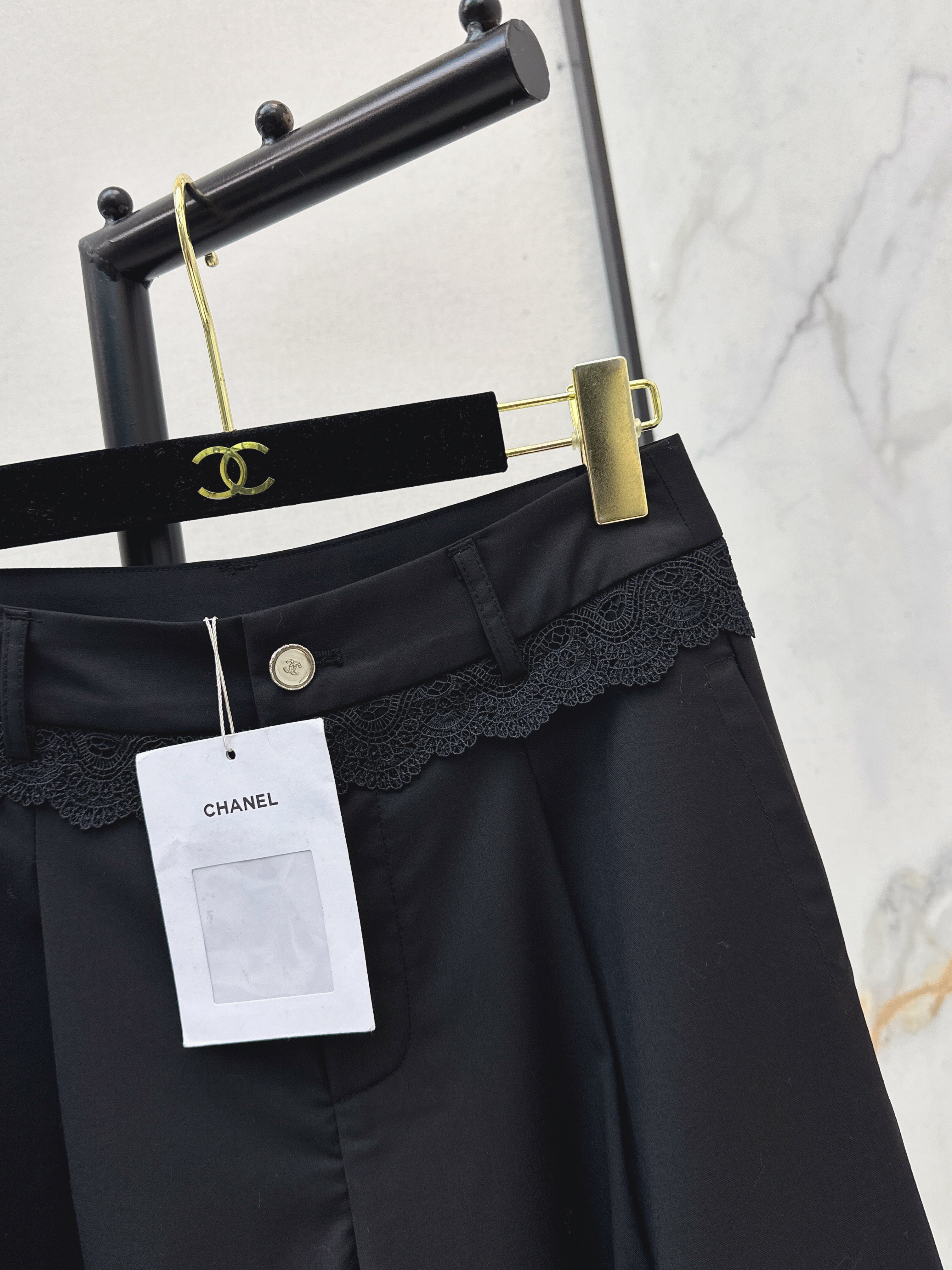 Chan 26ss contract lace pants