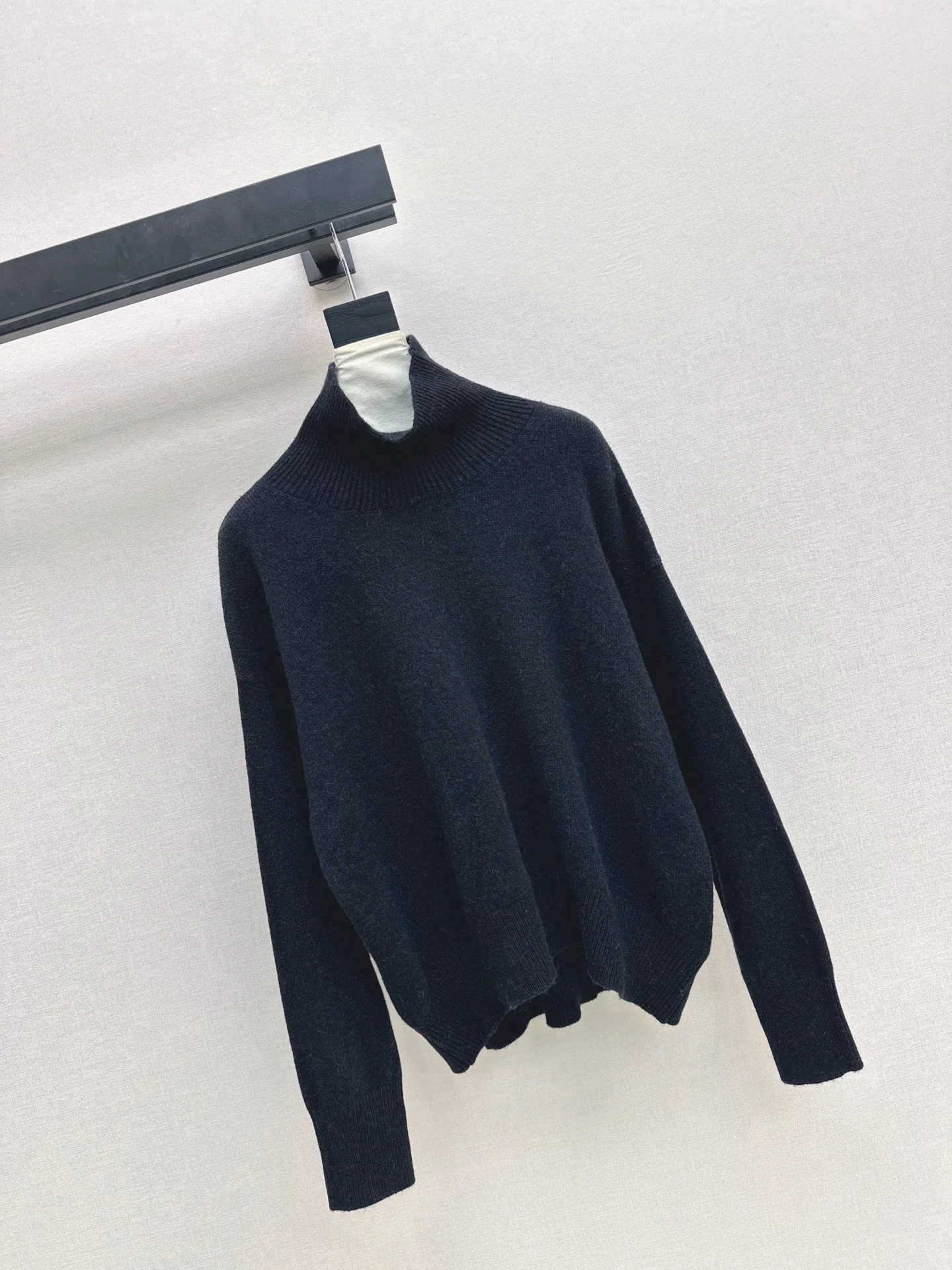 Celi 25fw turtleneck sweater