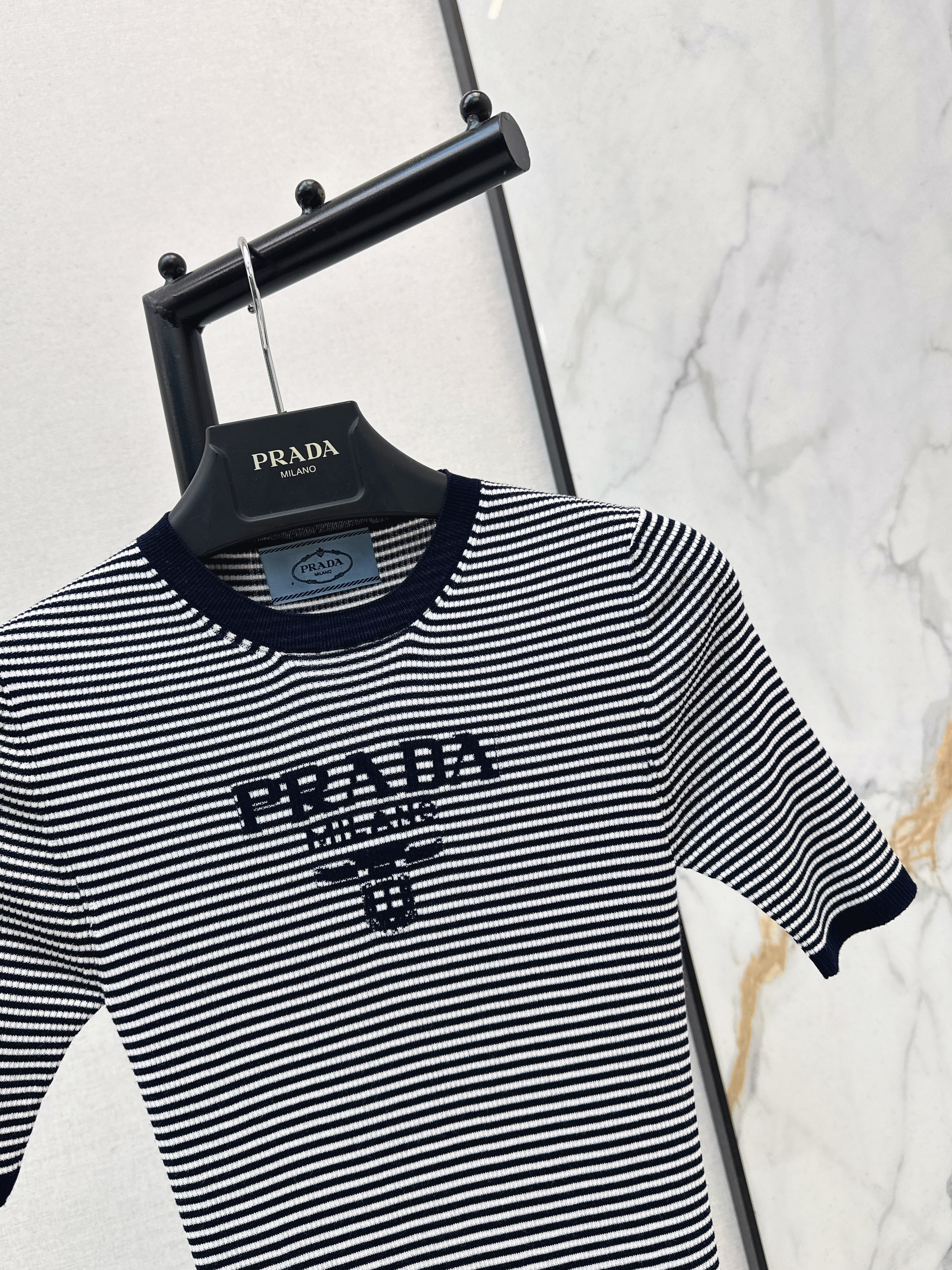 Pra 26ss stripe knitwear