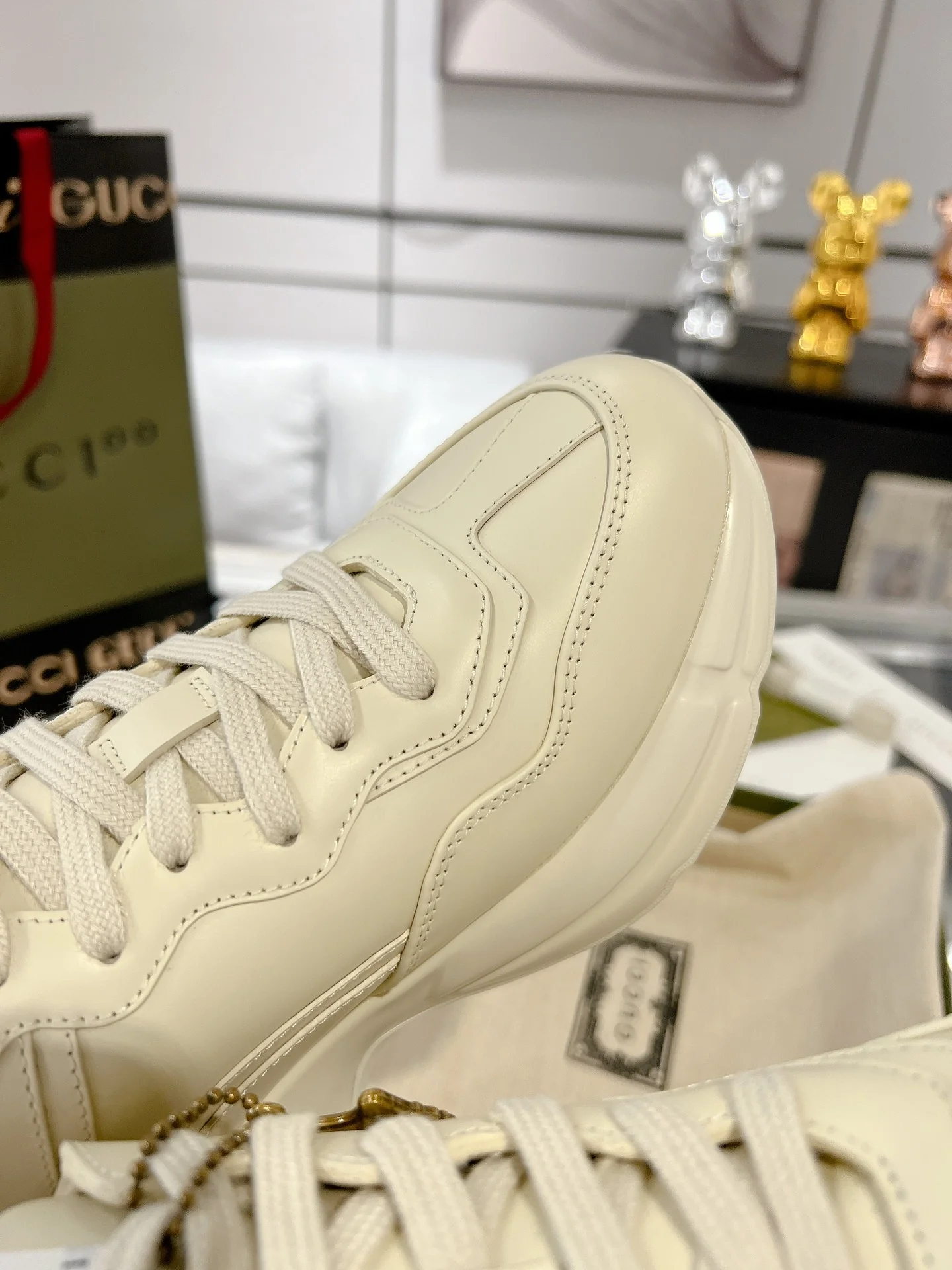 Gucc 25fw dad's shoes