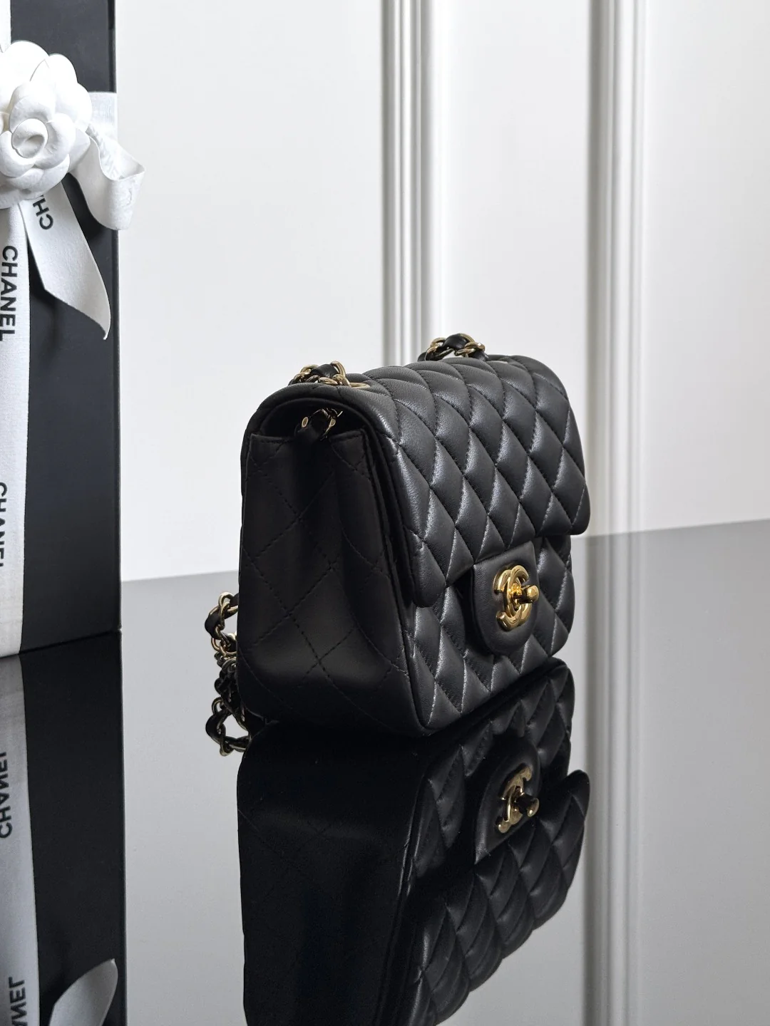 Chan cf17 chain shoulder bag