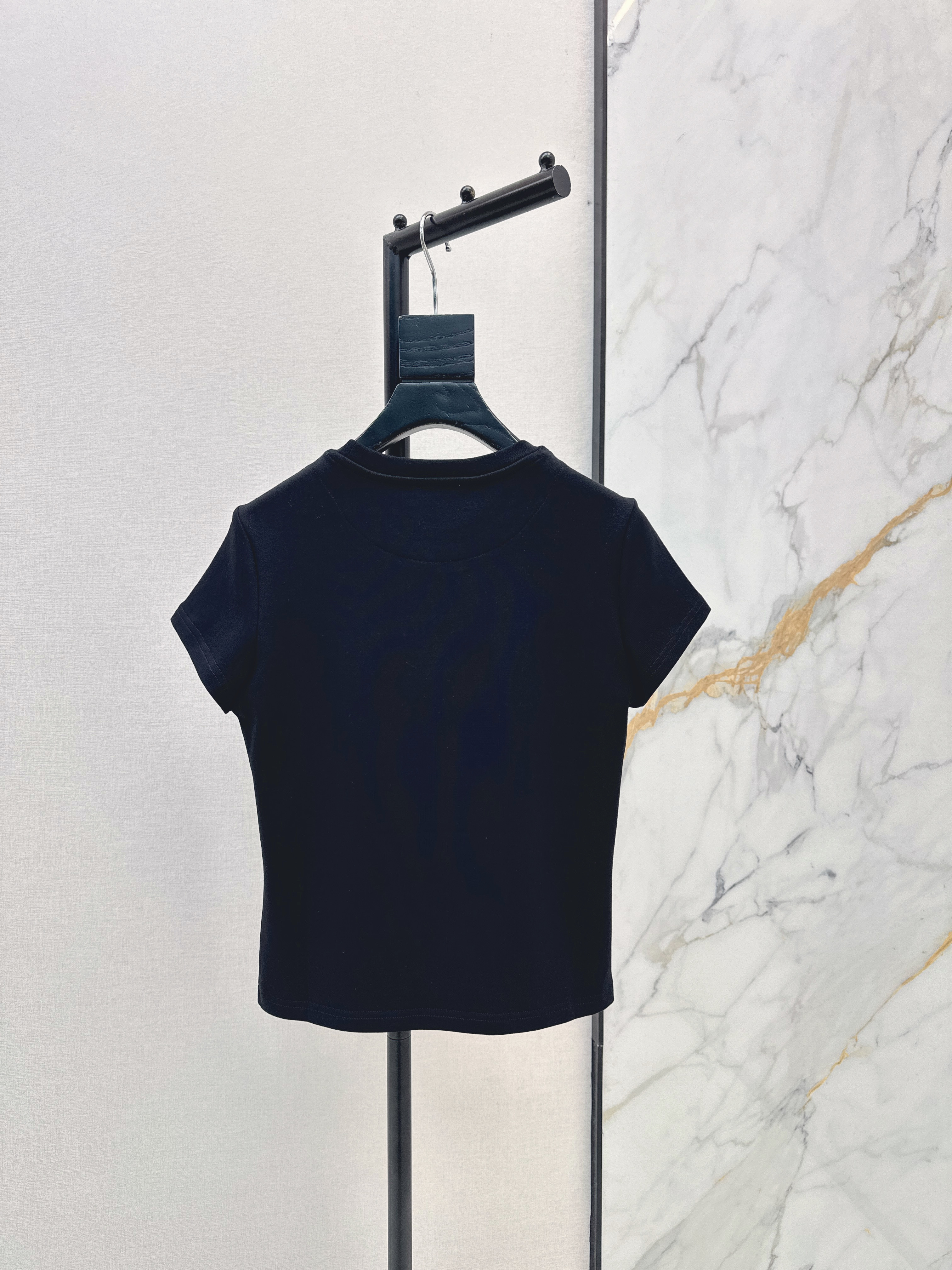 Her 26ss t-shirt