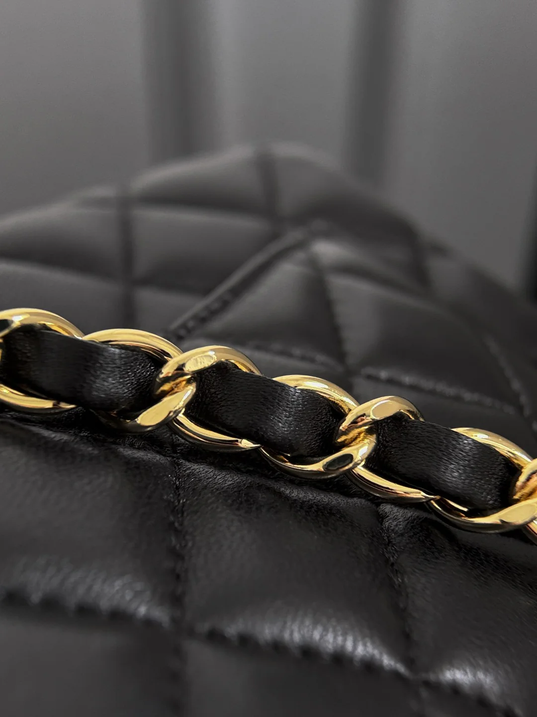 Chan cf17 chain shoulder bag