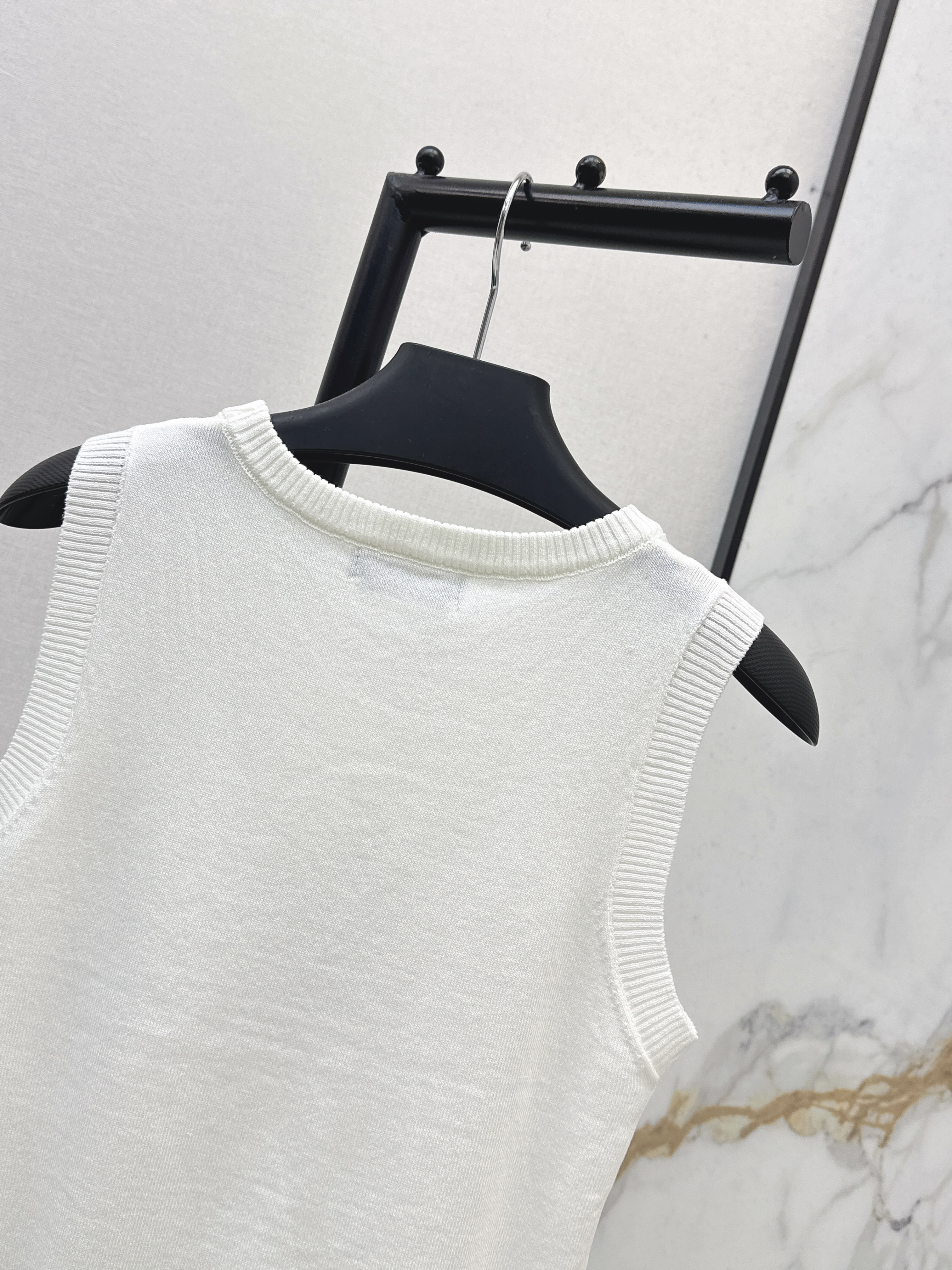 Pra 26ss knit vest