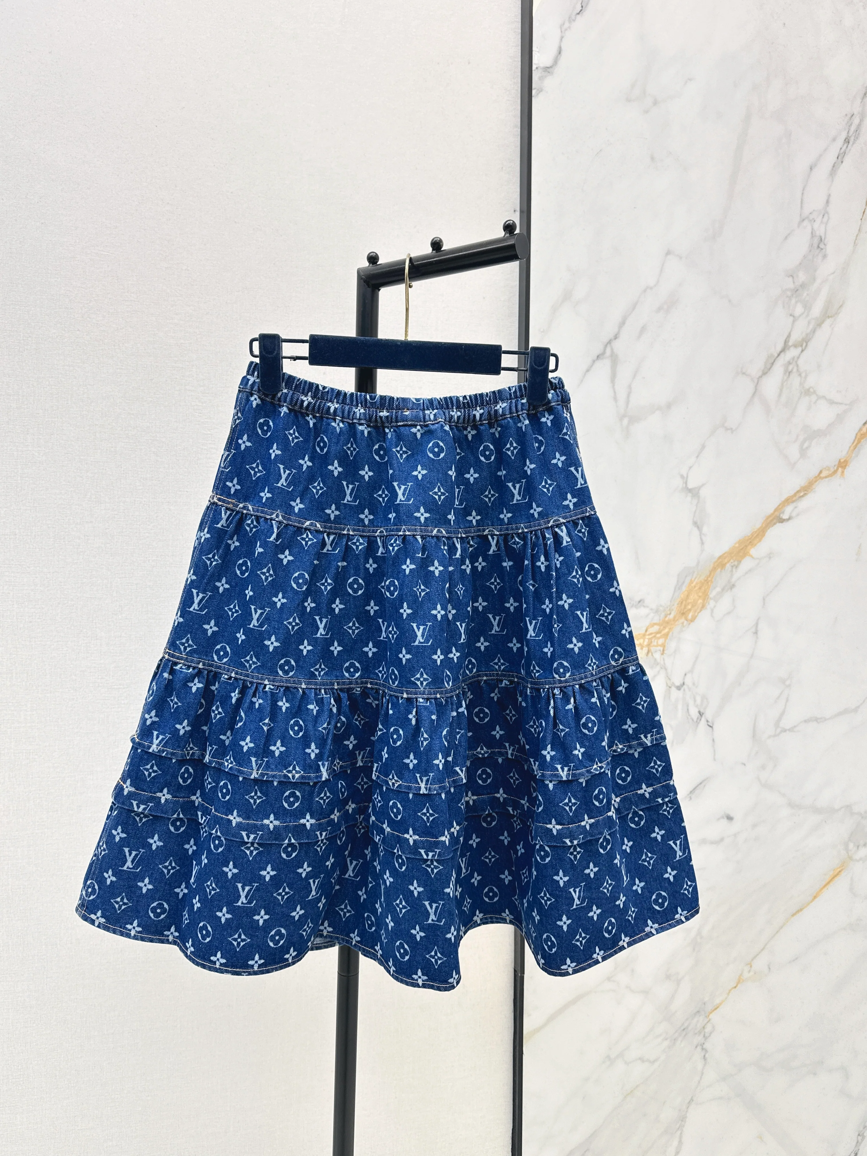 Louis 26ss cake skirts