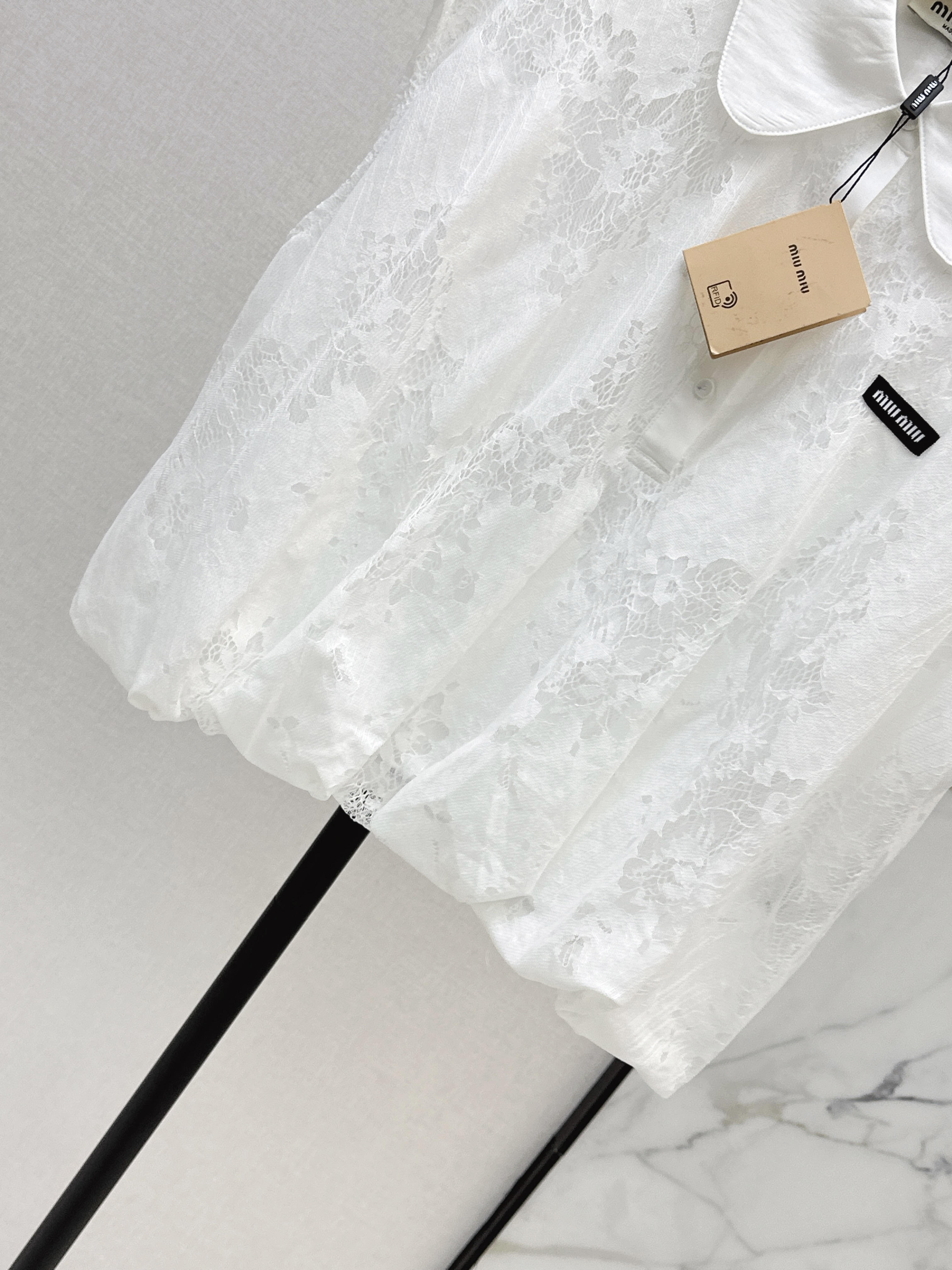 Miu 26ss lace trim top