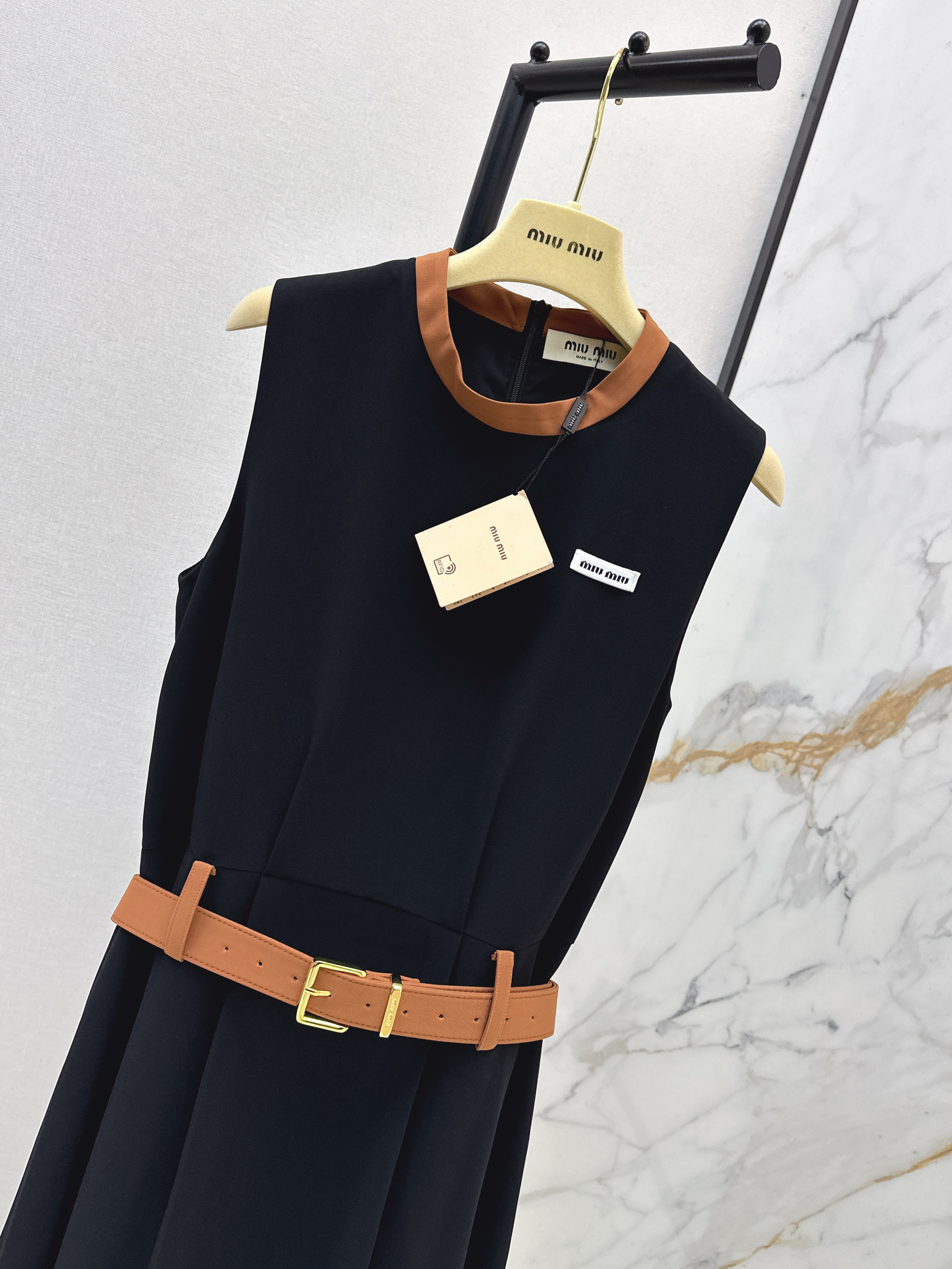 Miu 26ss sleeveless belted dress