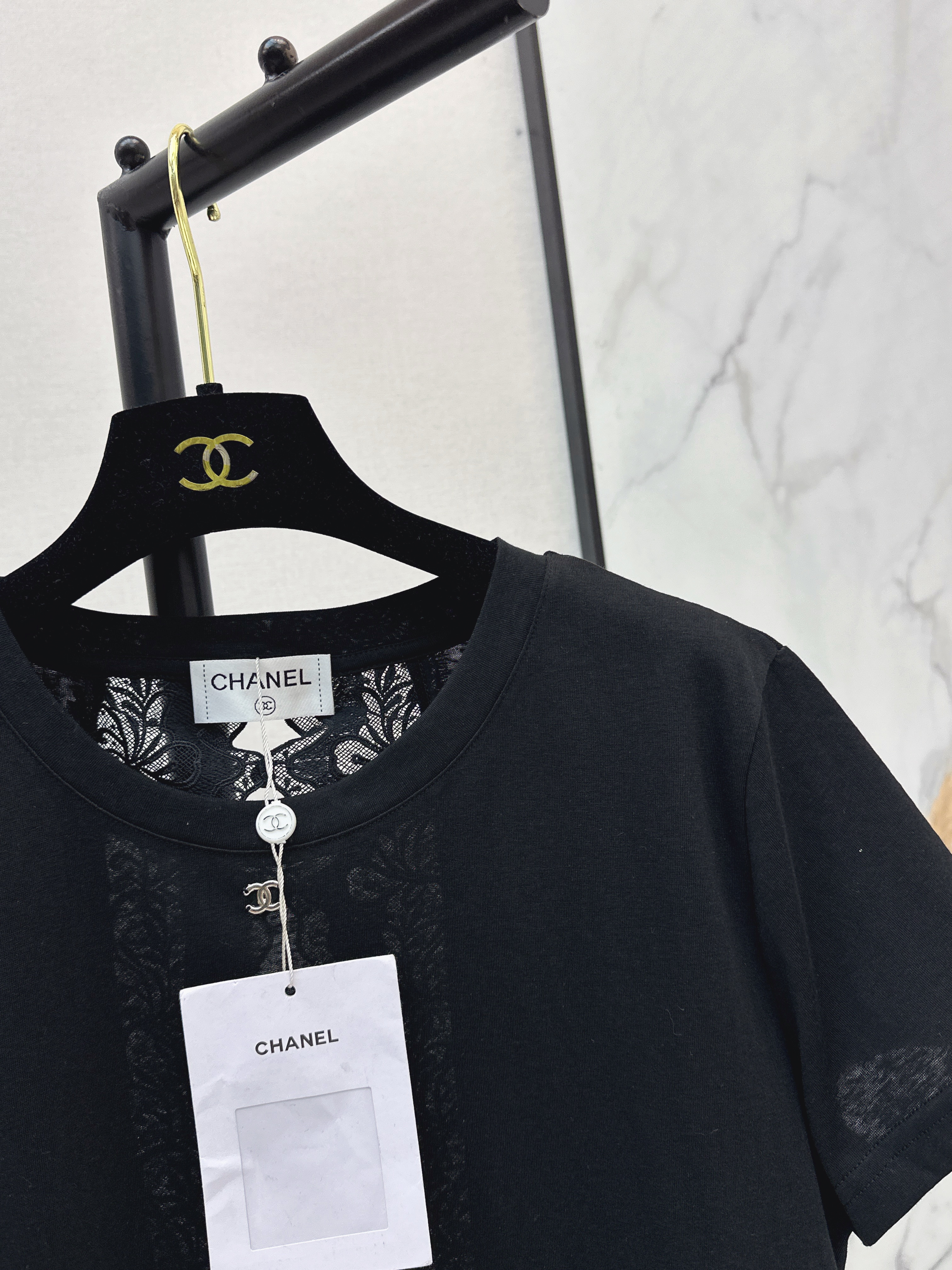 Chan 26ss lace hollow t-shirt