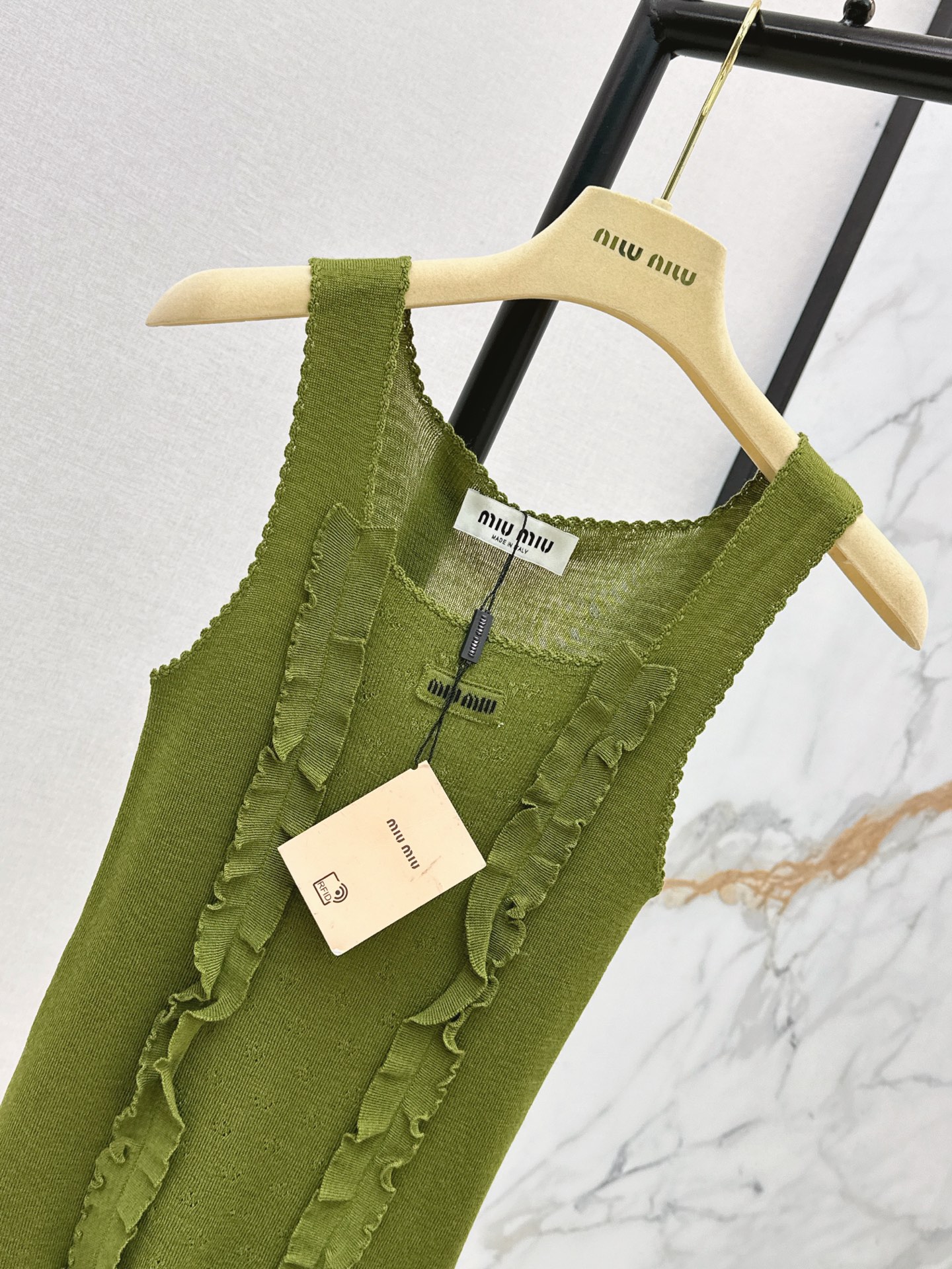 Miu 26ss ruffle knit vest