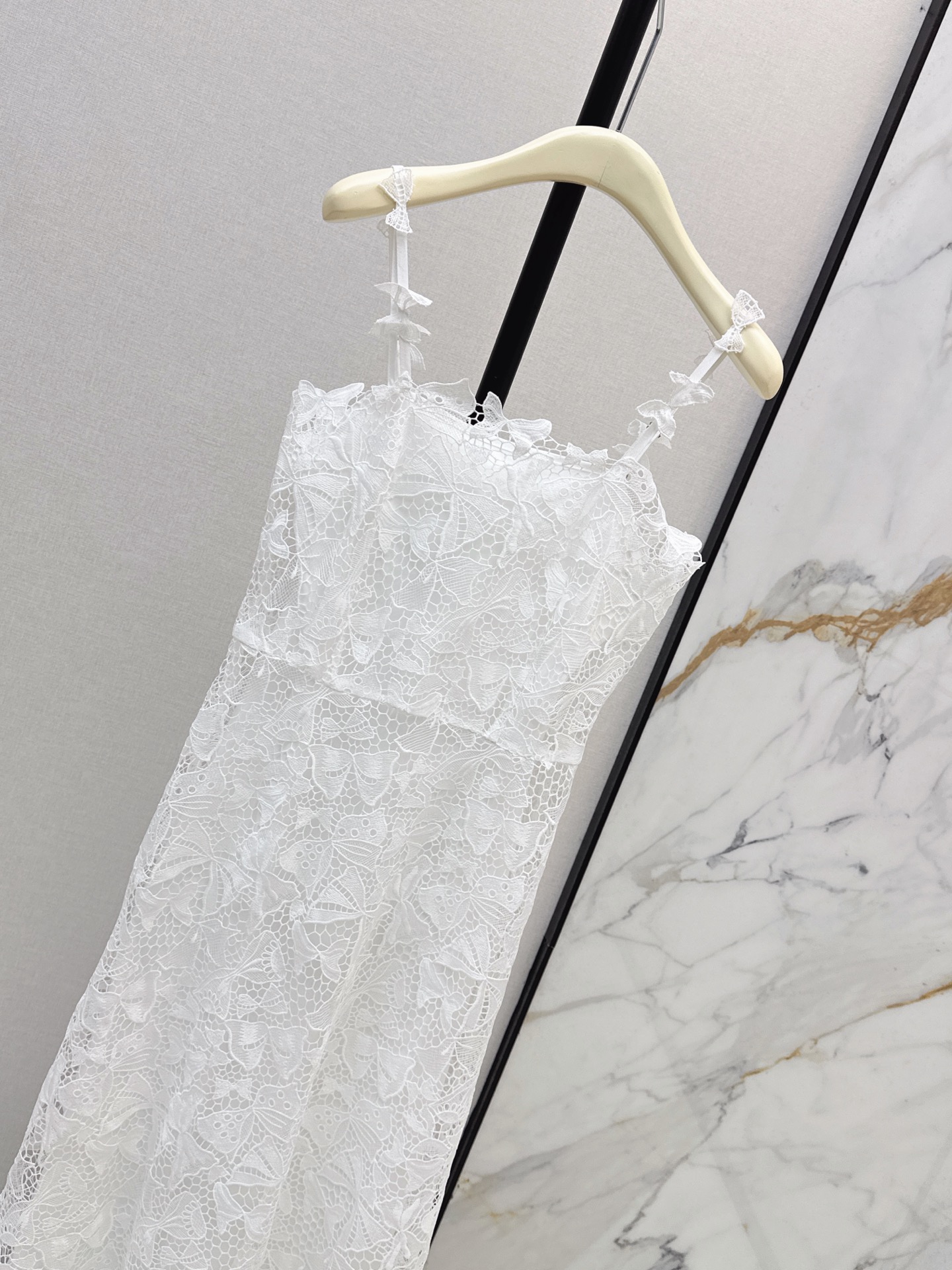 CD 26ss lace slip dress