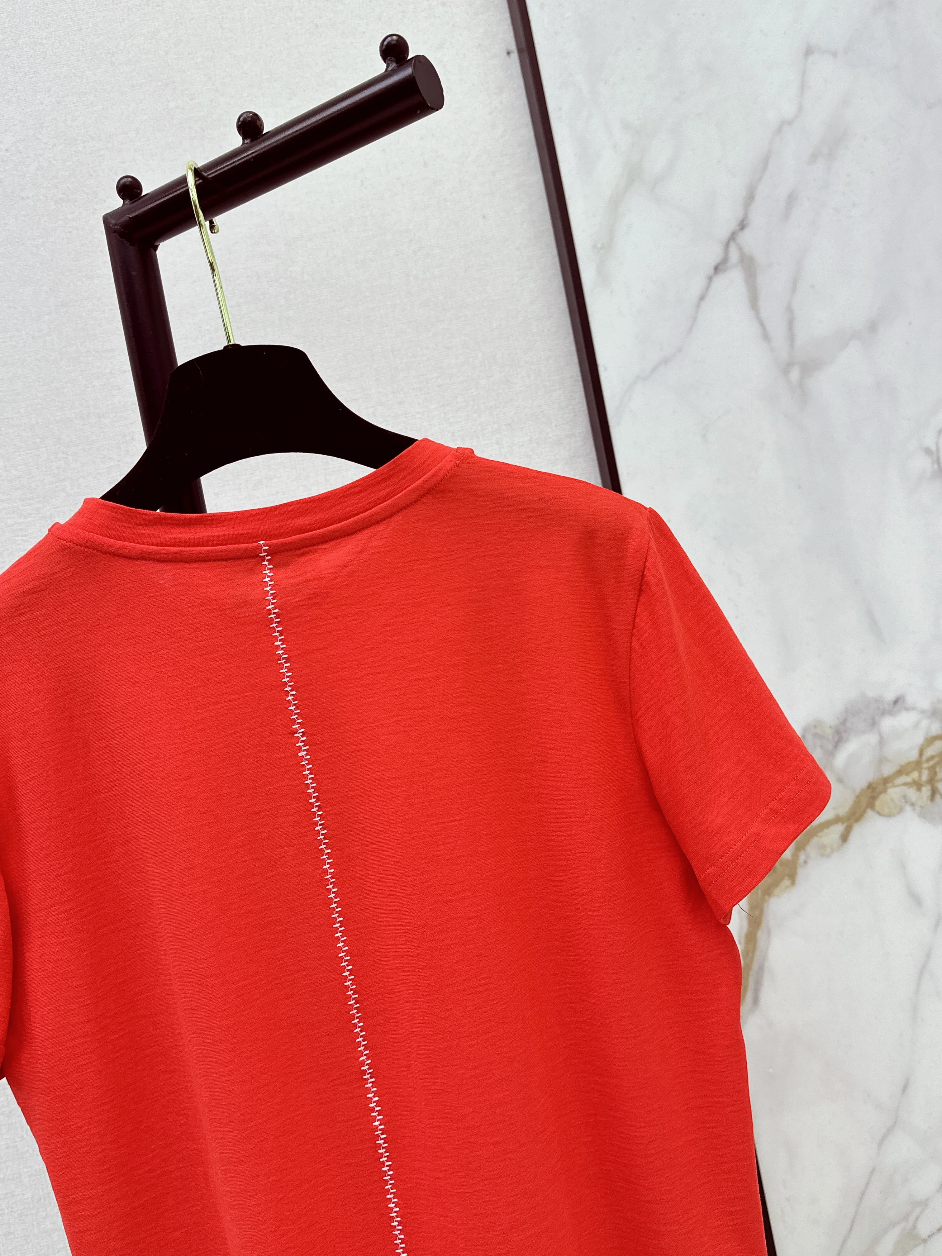 Chan 26ss contrast lettering t-shirt