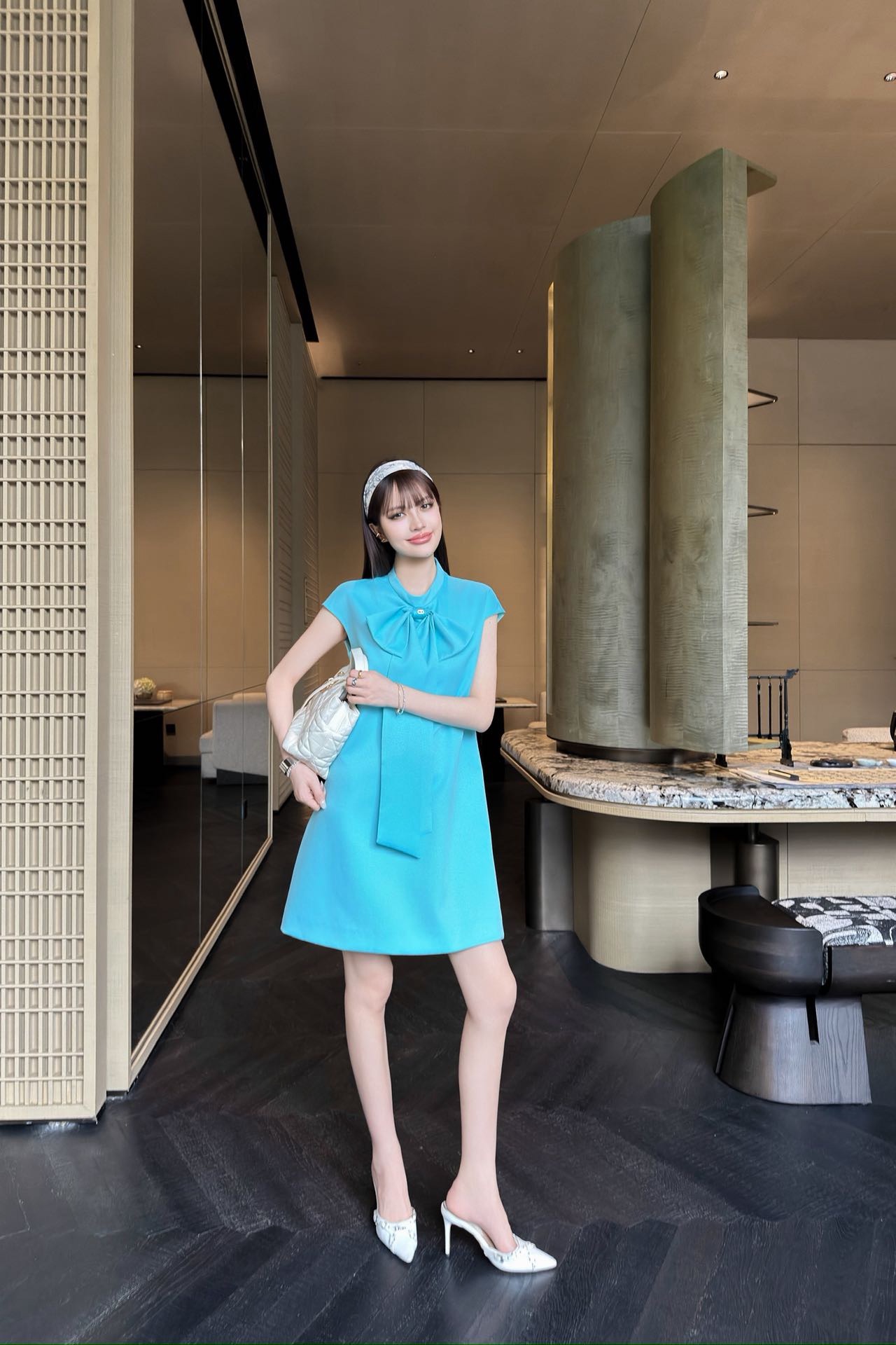 CD 26ss sleeveless bow dress
