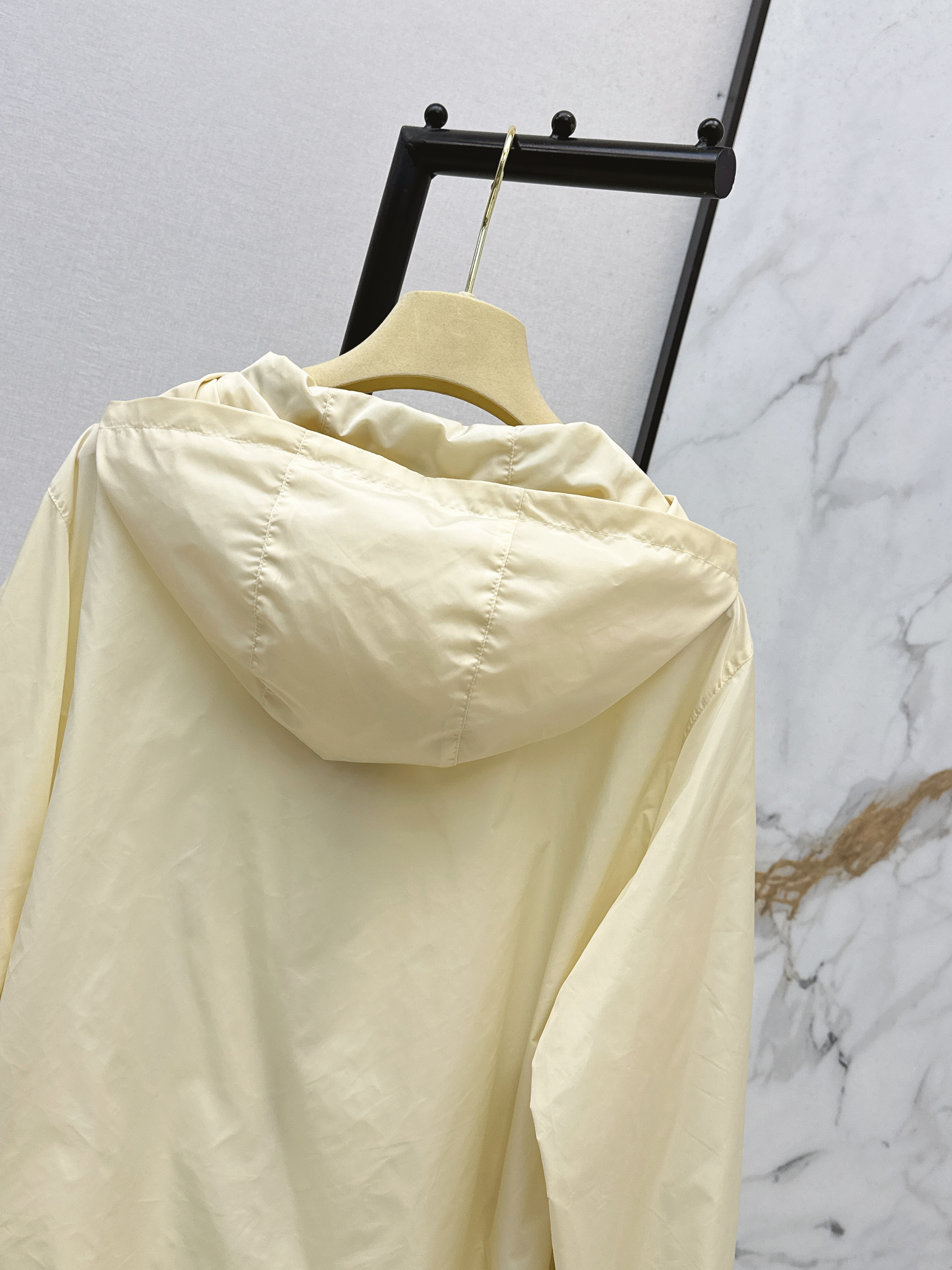 Miu 26ss windbreaker