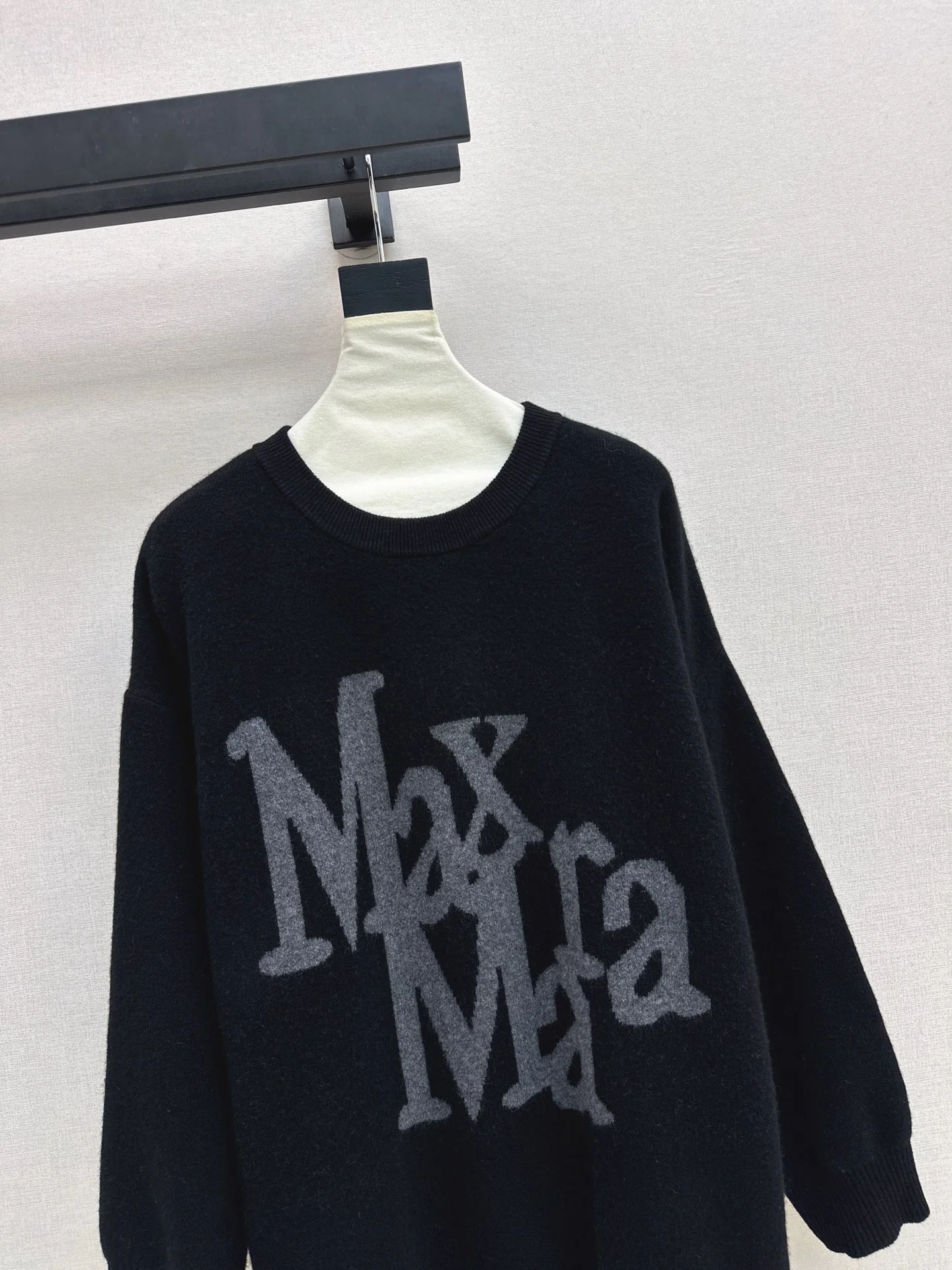 Max 25fw wool sweater
