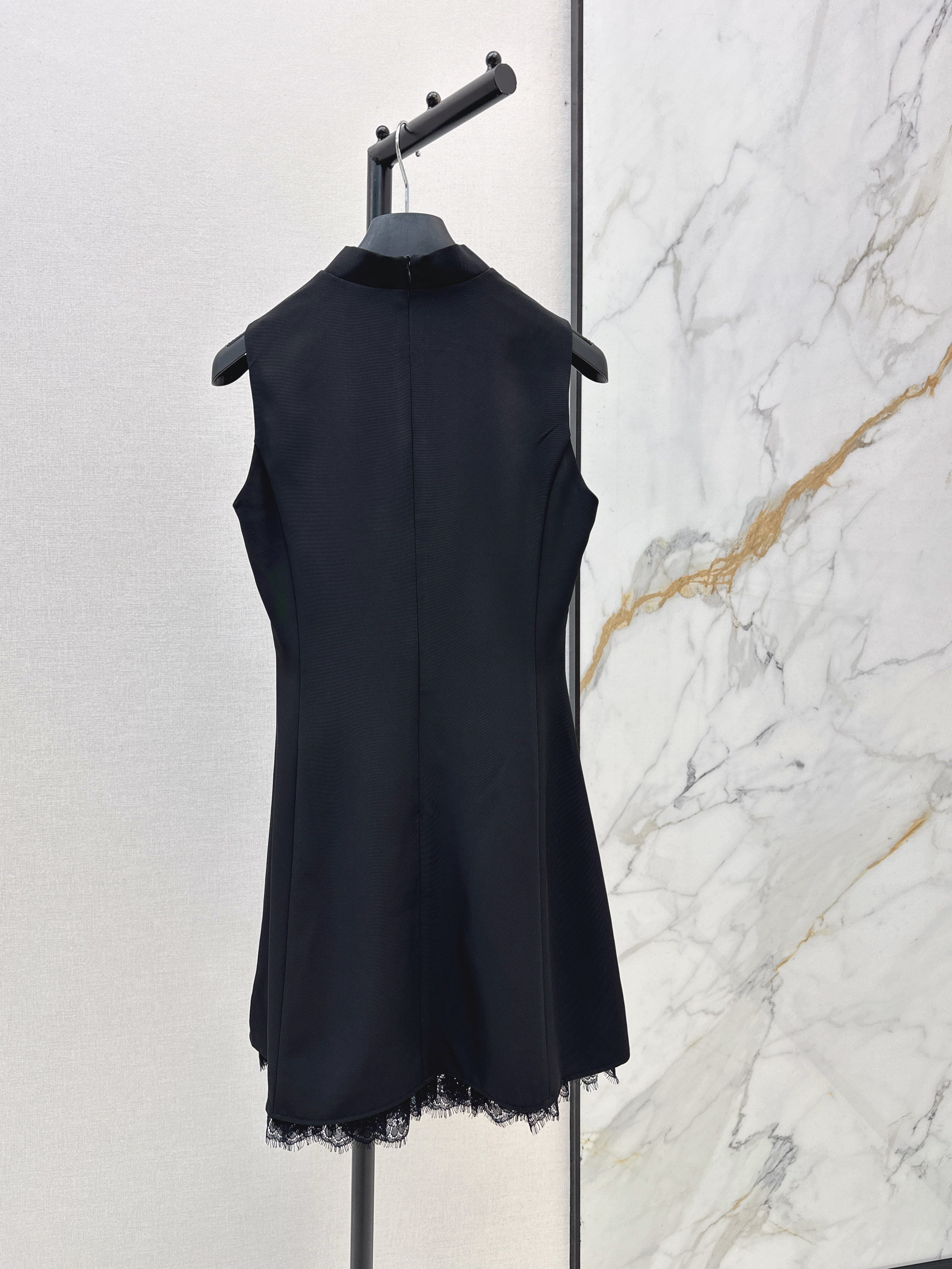 CD 26ss sleeveless mini dress