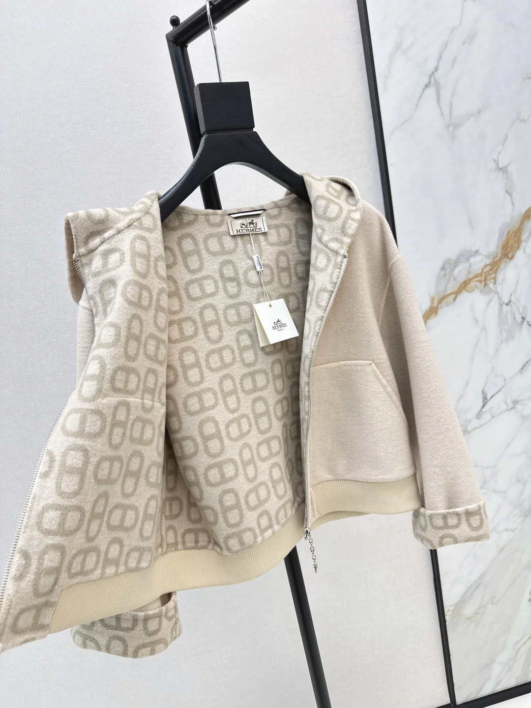 Her 25fw cashmere coat