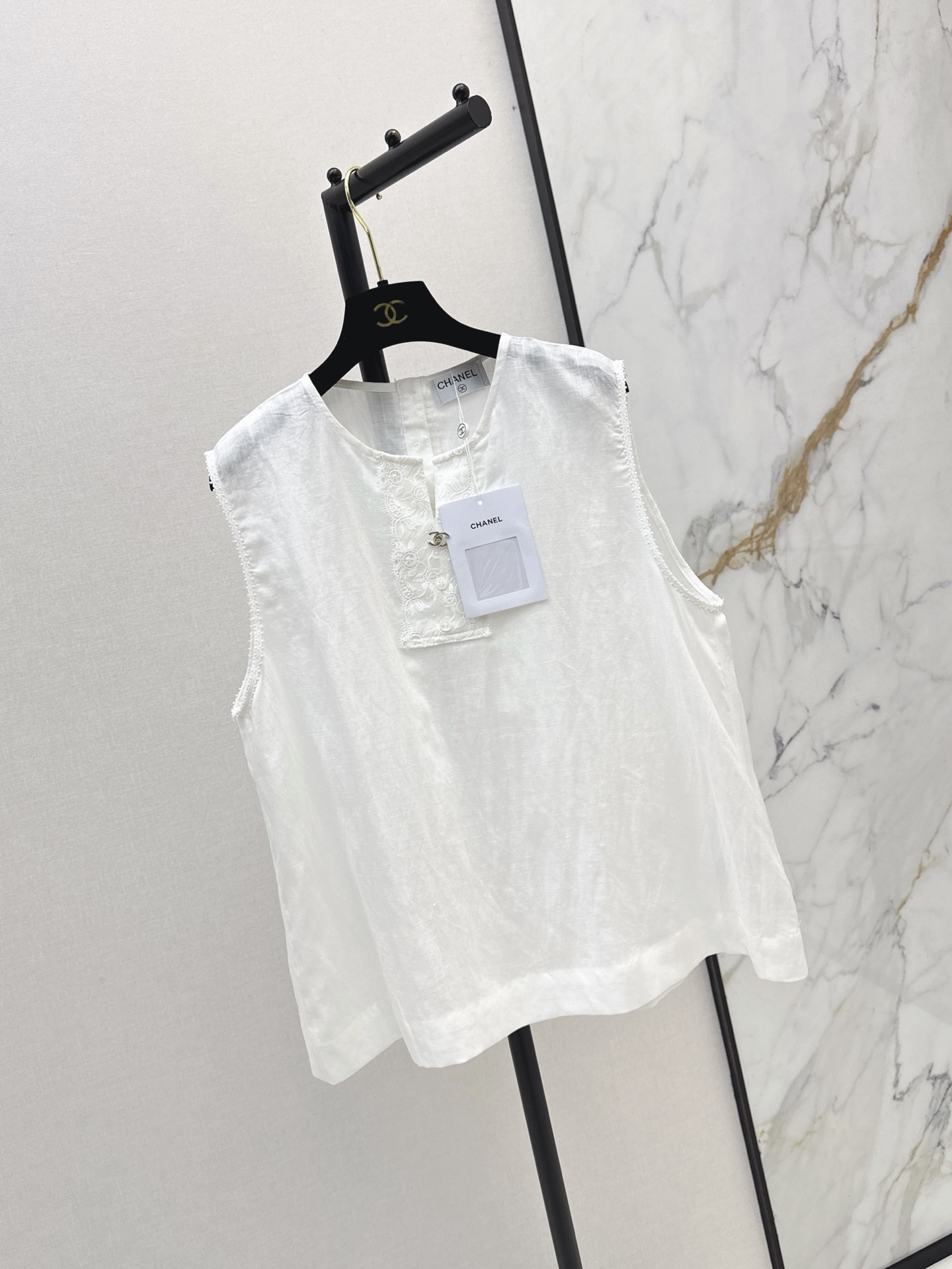 Chan 26ss lace trim linen vest