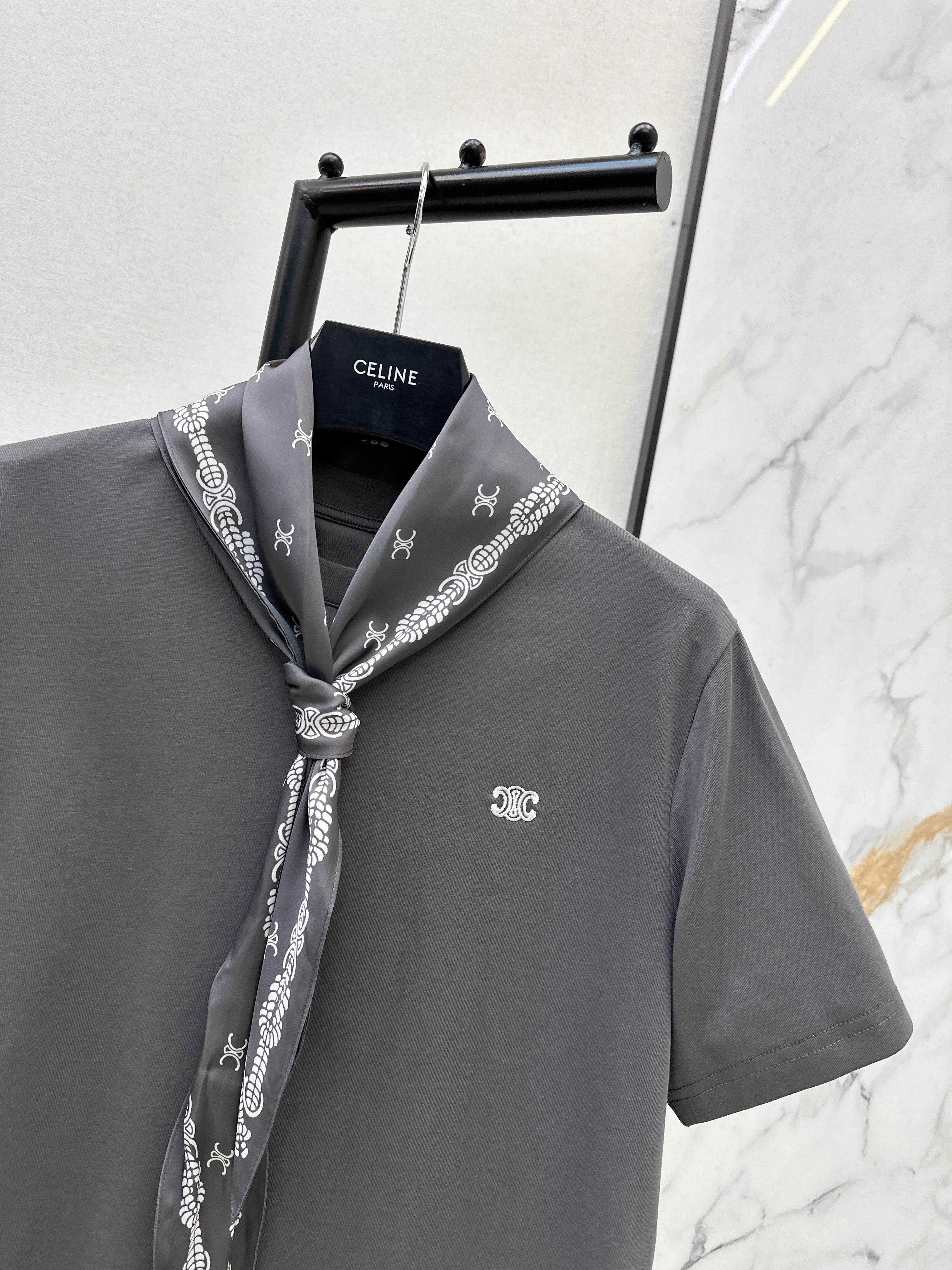 Celi 26ss print silk scarf t-shirts