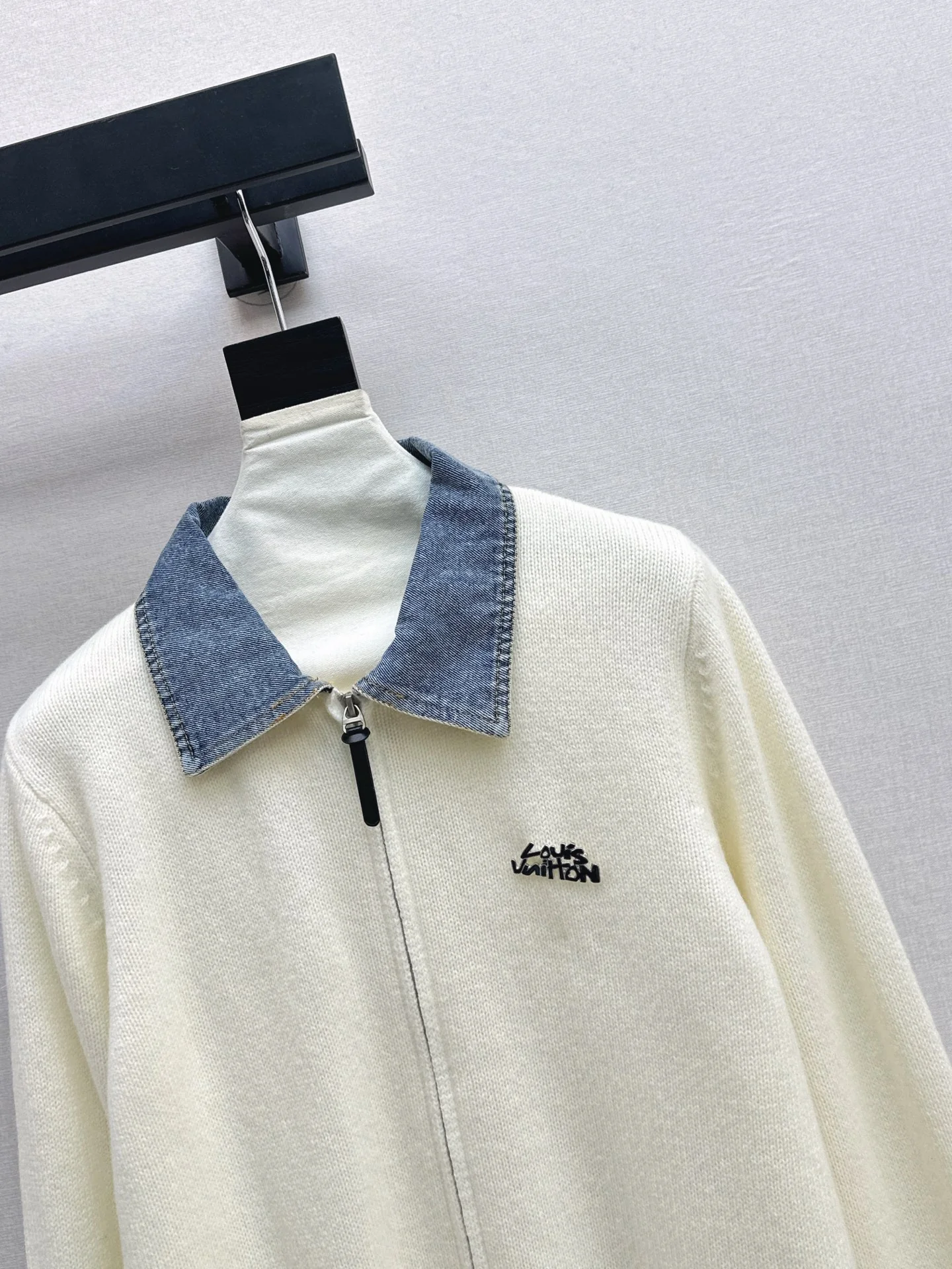 Loui 25fw polo cardigan