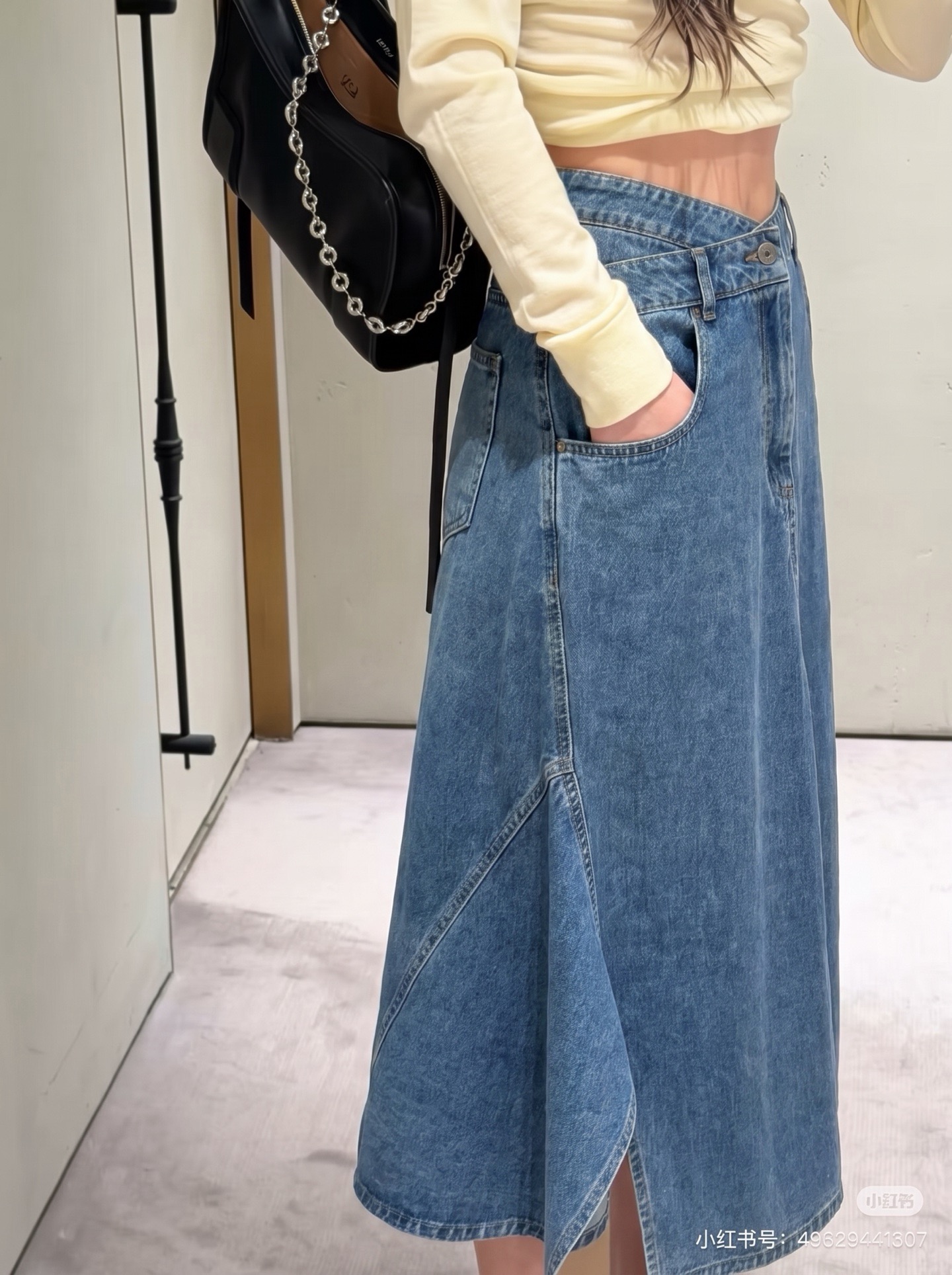 Loe 26ss asymmetrical denim skirt